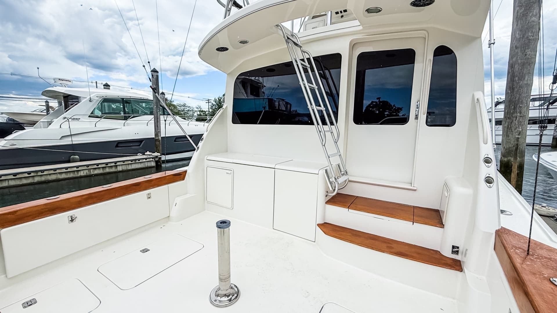2004 Ocean Yachts 50 Super Sport - Image 7