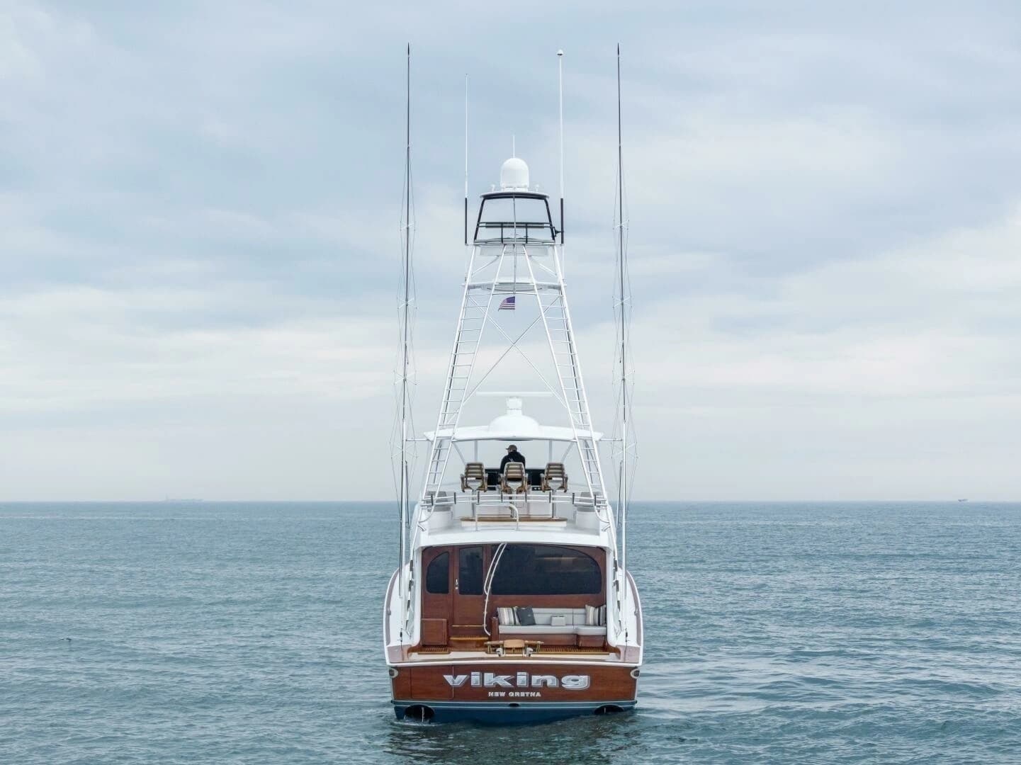 2027 Viking 82 Convertible - Image 5