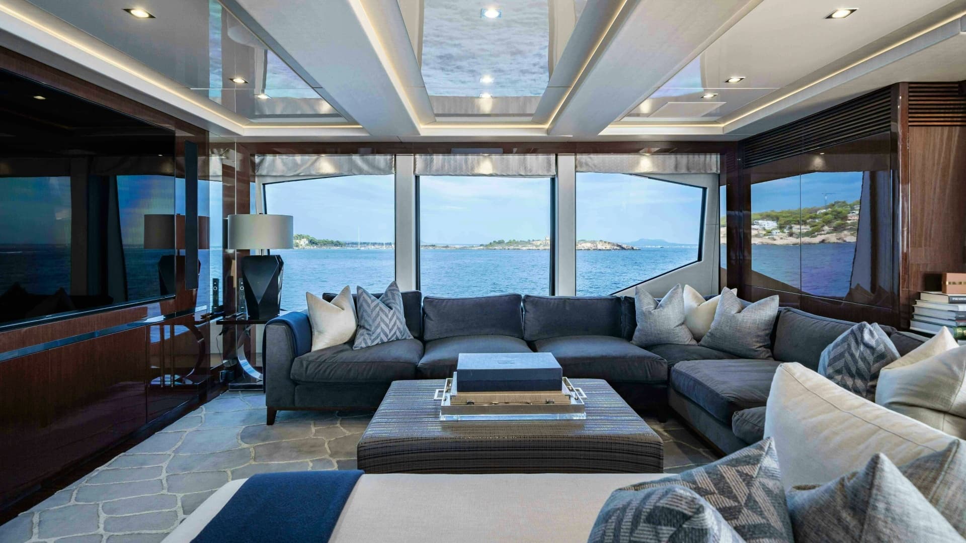 2016 Sunseeker Sunseeker 131 Yacht - Image 26
