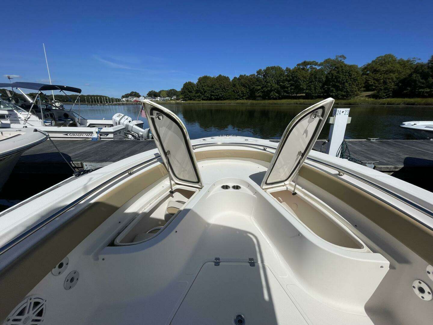 2017 Pioneer 222 Islander - Image 14