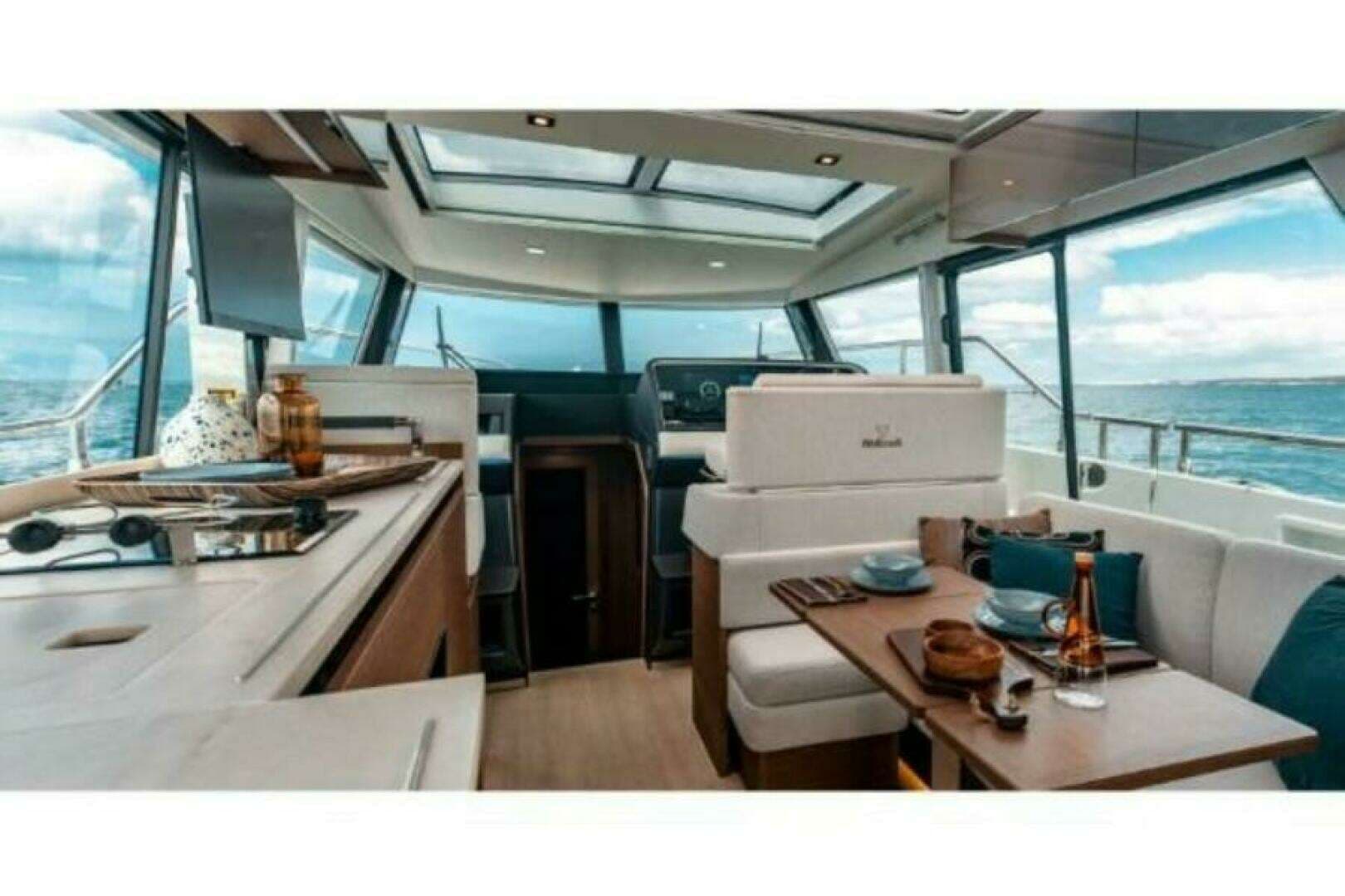 2026 Wellcraft 44 Explorer - Image 3