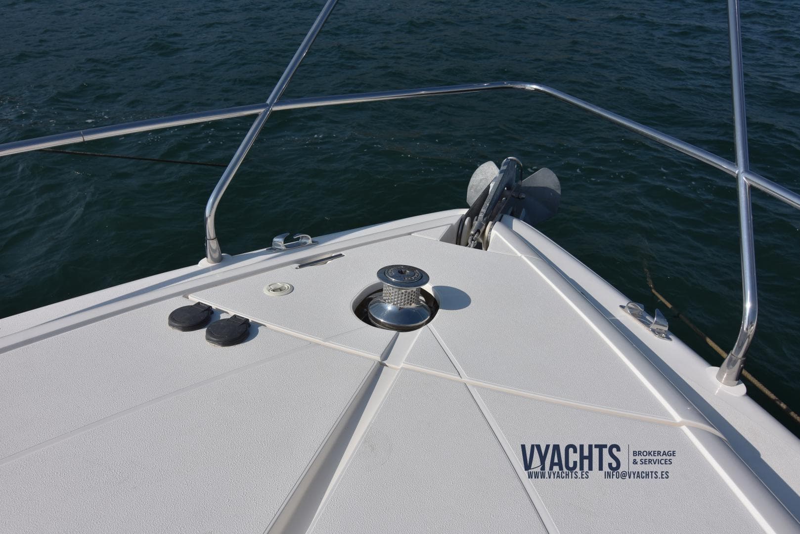 Fairline Targa 47 cruiser motorboat hardtop for sale in Mallorca
