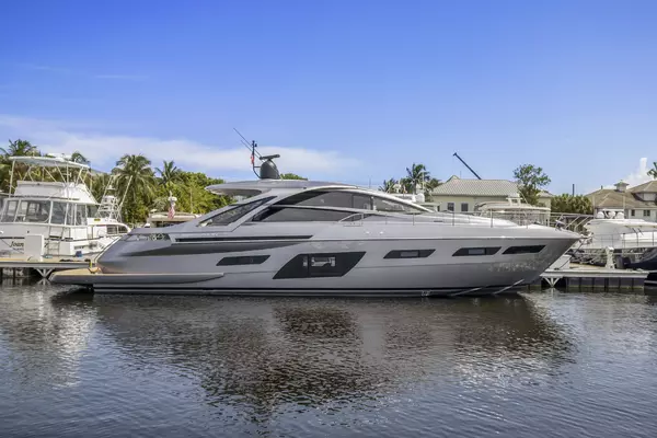 2020 Pershing 7X - Image 1