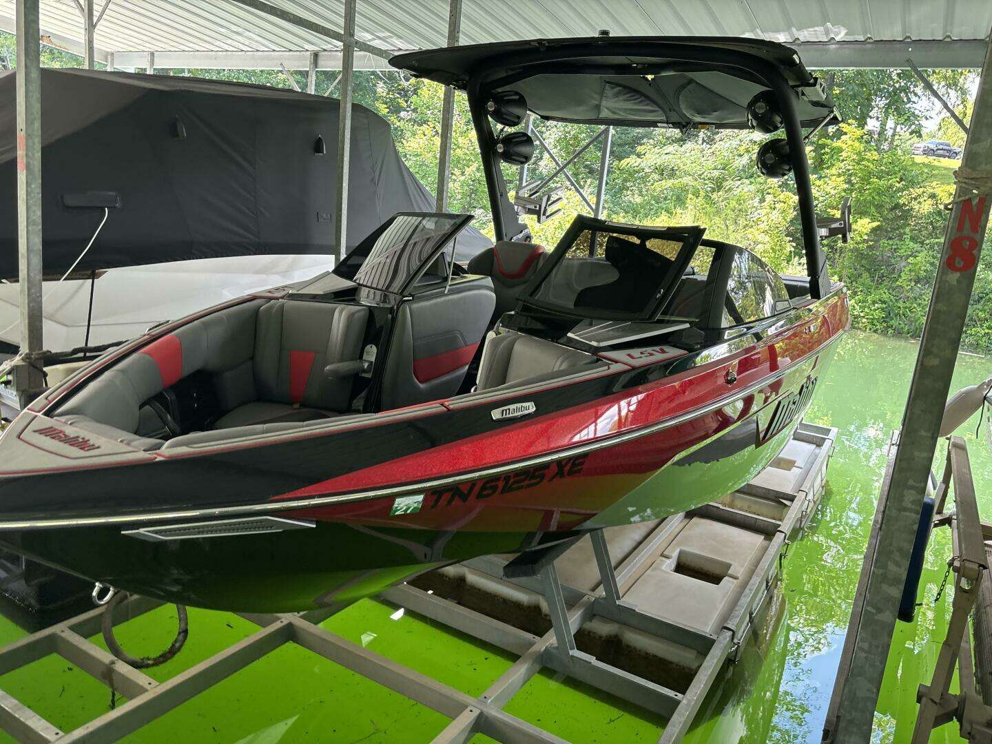 2022 Malibu 23 LSV - Image 5