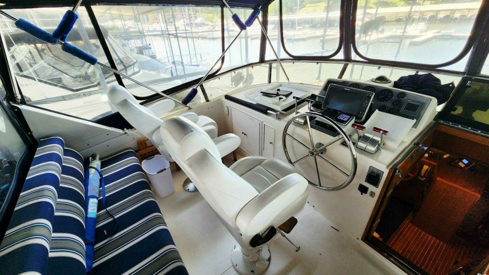 2000 Ocean Alexander 511 Classico - Image 64