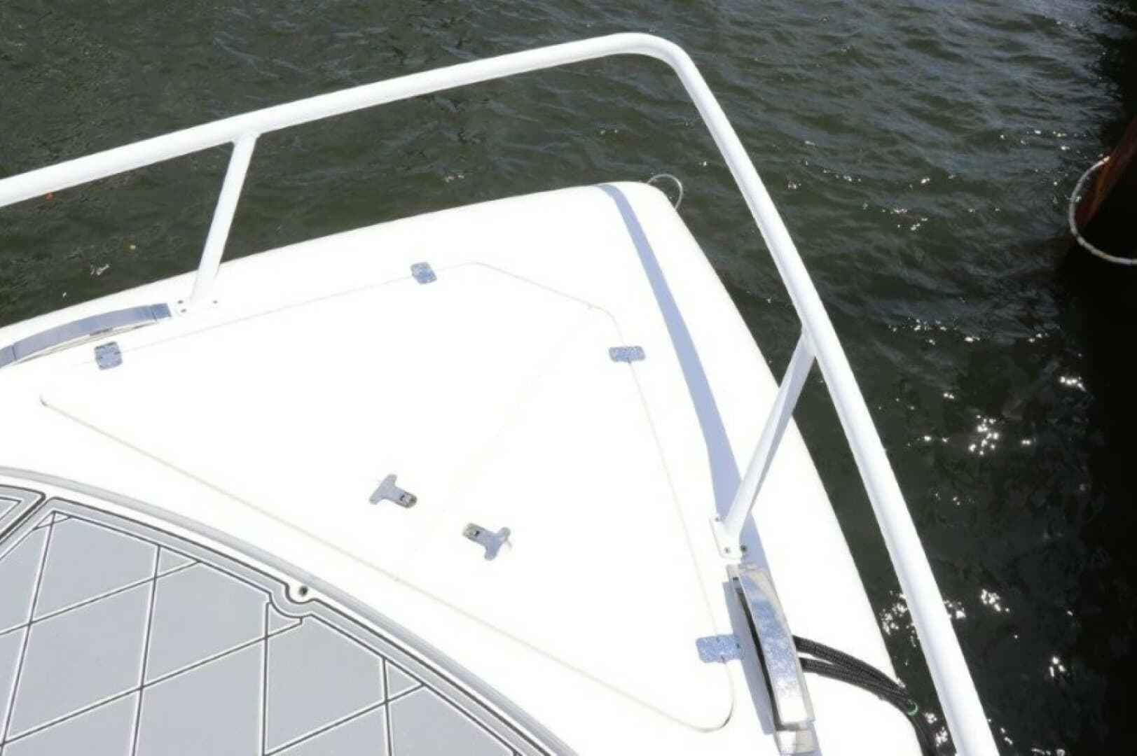 2019 Intrepid 475 Sport Yacht - Image 17