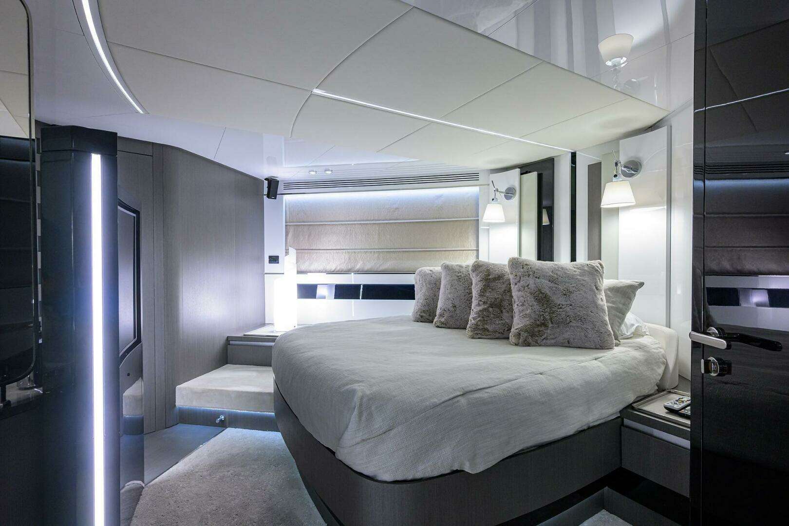 2019 Azimut S7 - Image 92