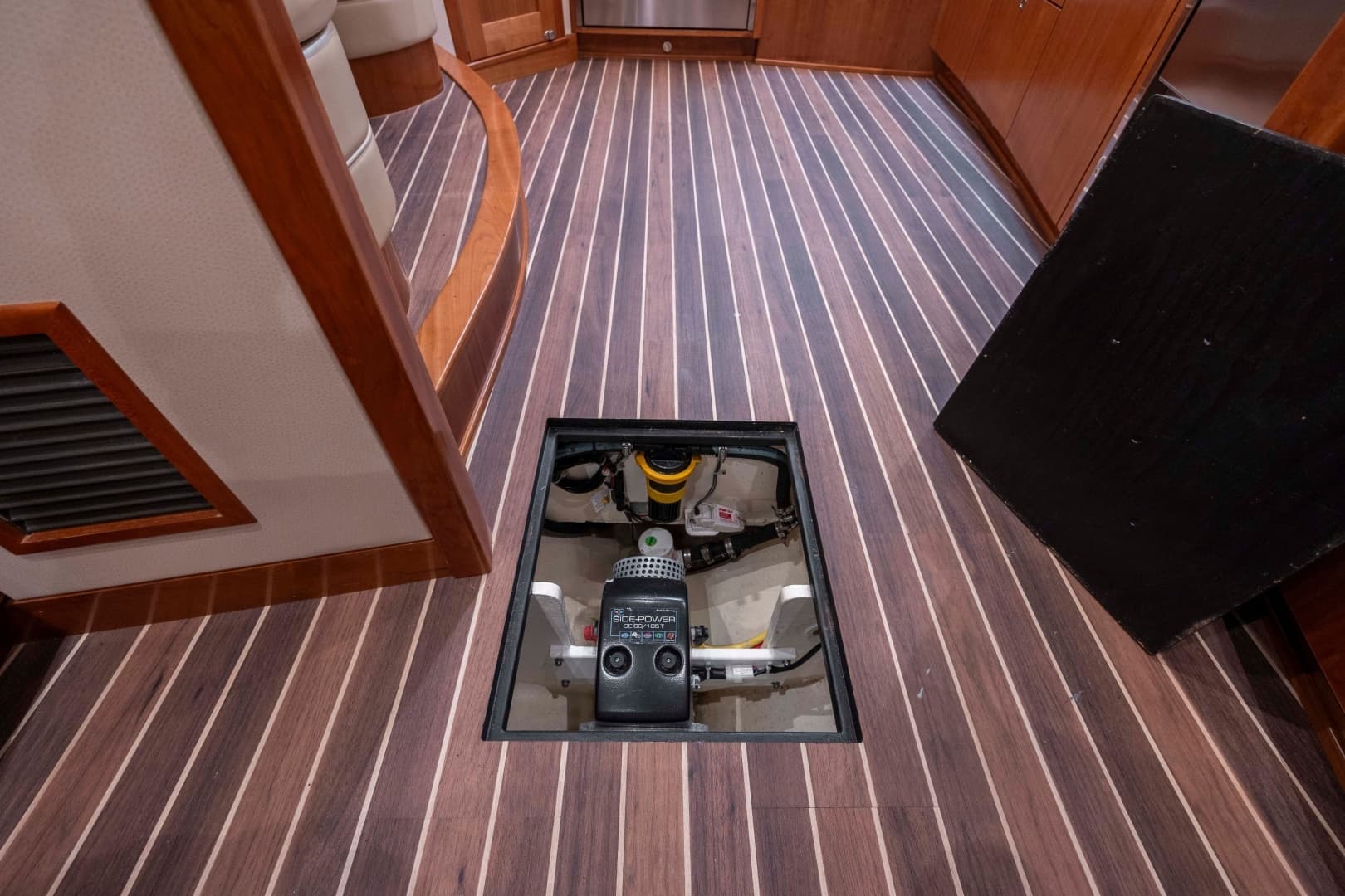 2019 Albemarle 410 Express Fisherman - Image 30