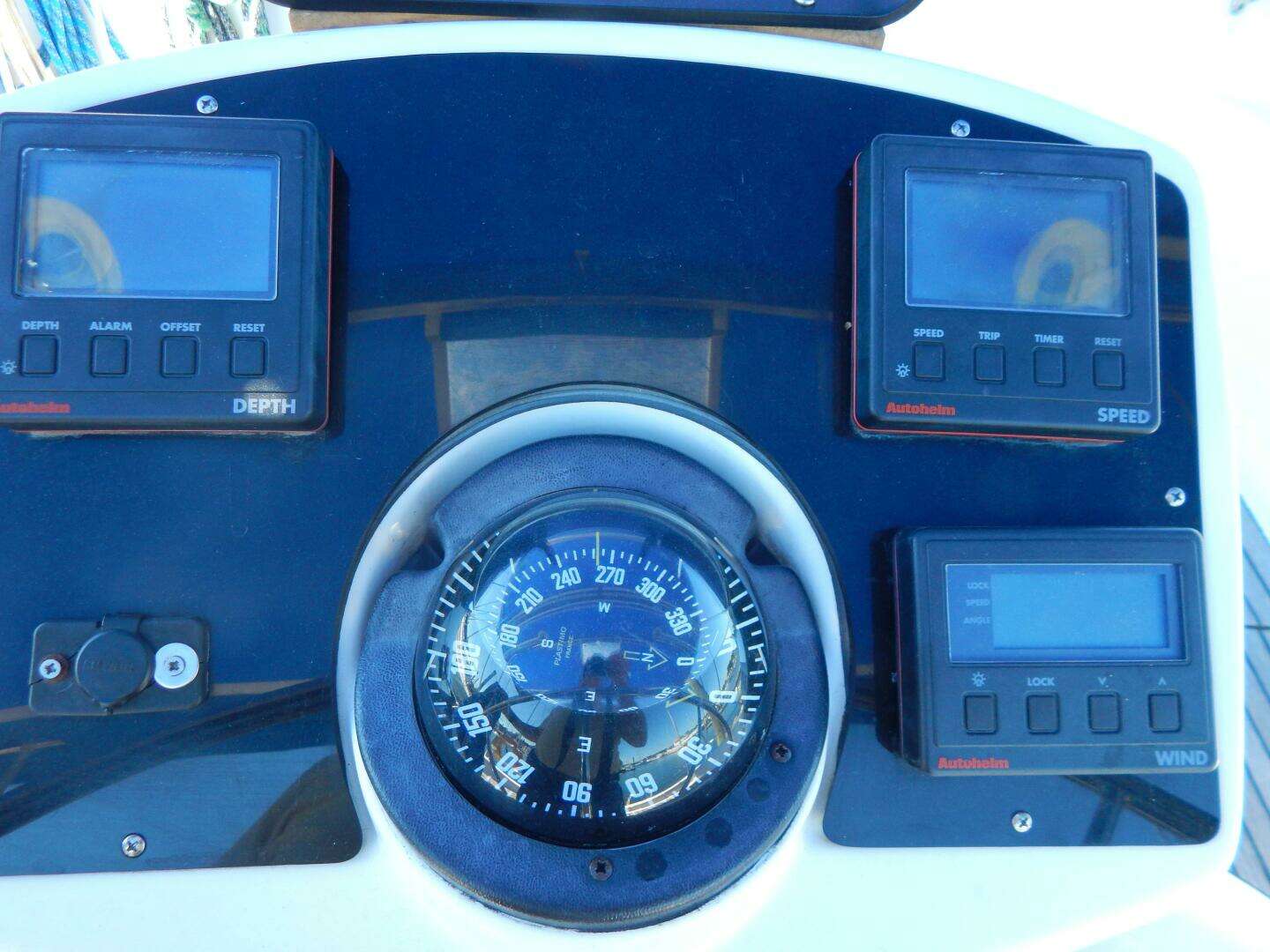 1997 Jeanneau 36.2 Sun Odyssey - Image 6
