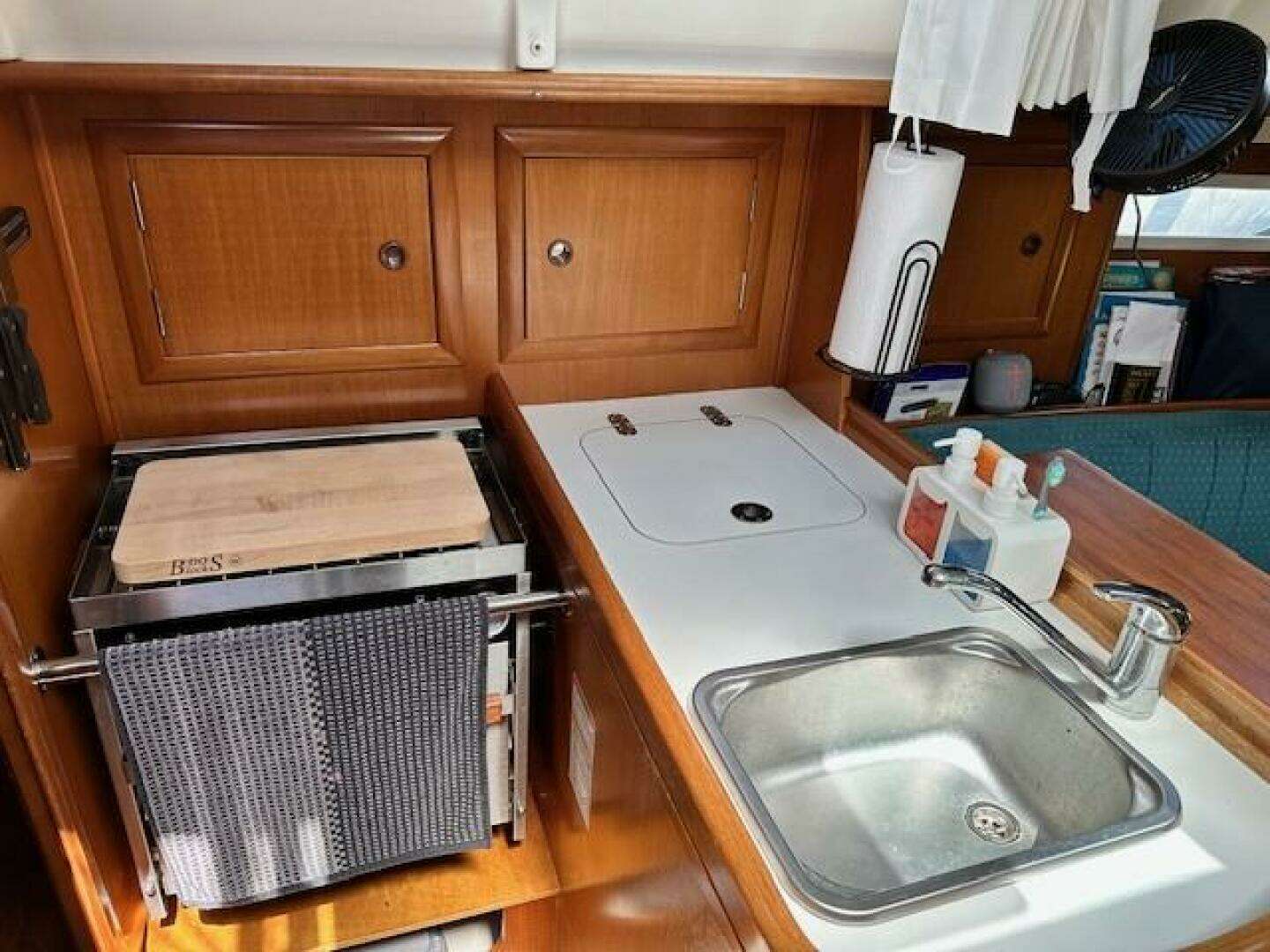 2000 Beneteau Oceanis 311 - Image 4