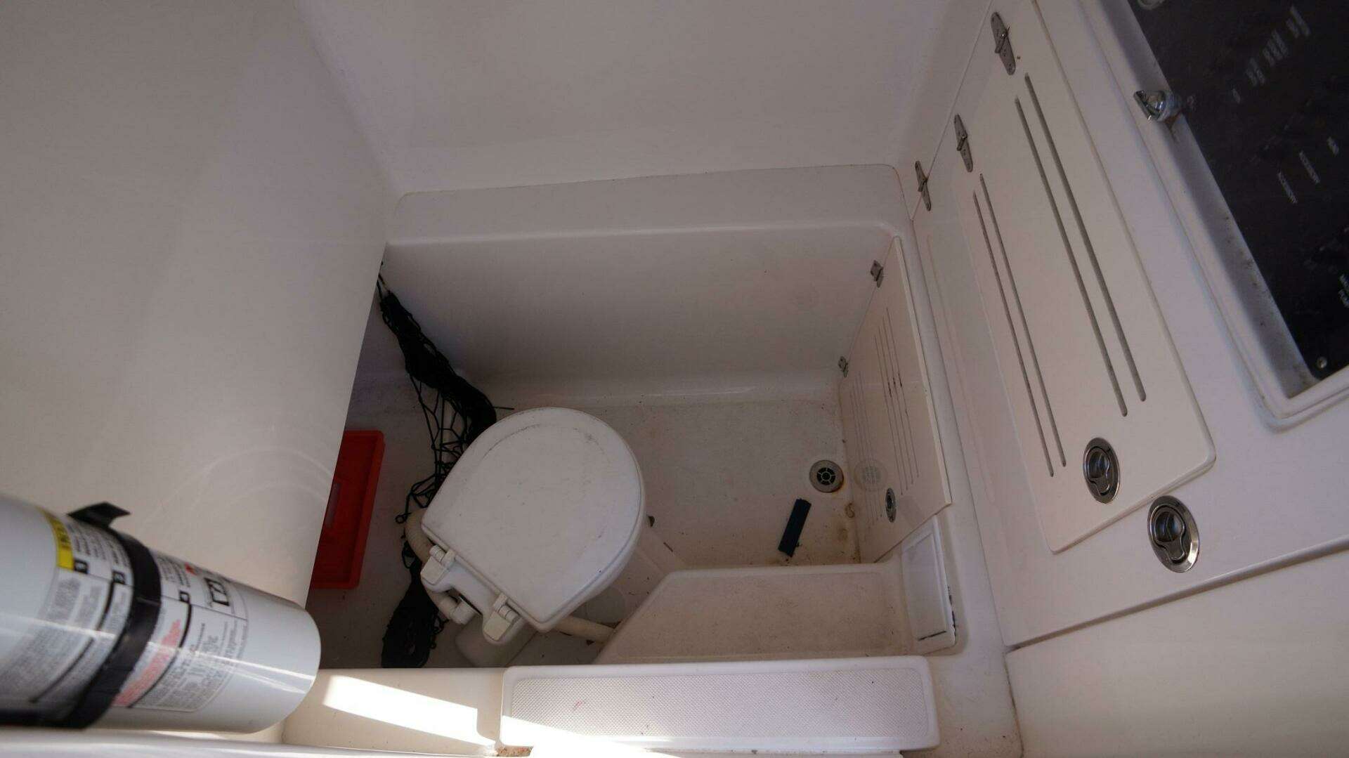2015 Jupiter 30 FS - Image 18