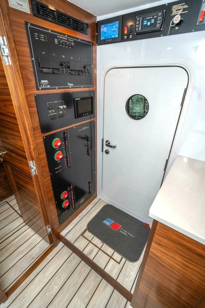 2025 Viking 90C - Image 65