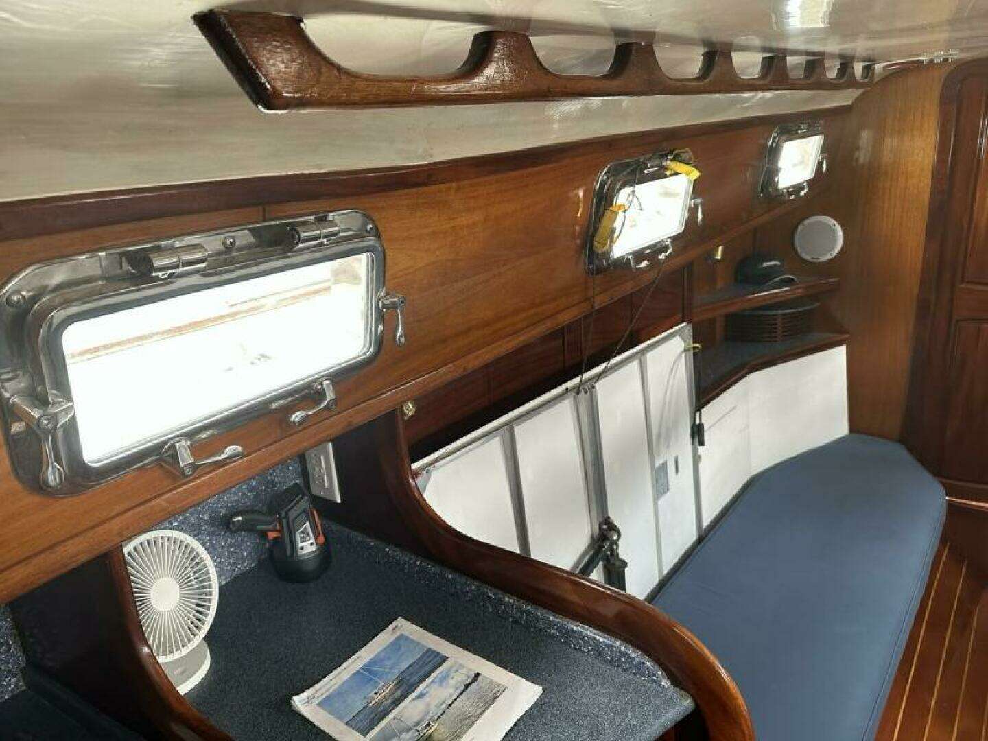 1978 Southern Cross 31 - Image 11