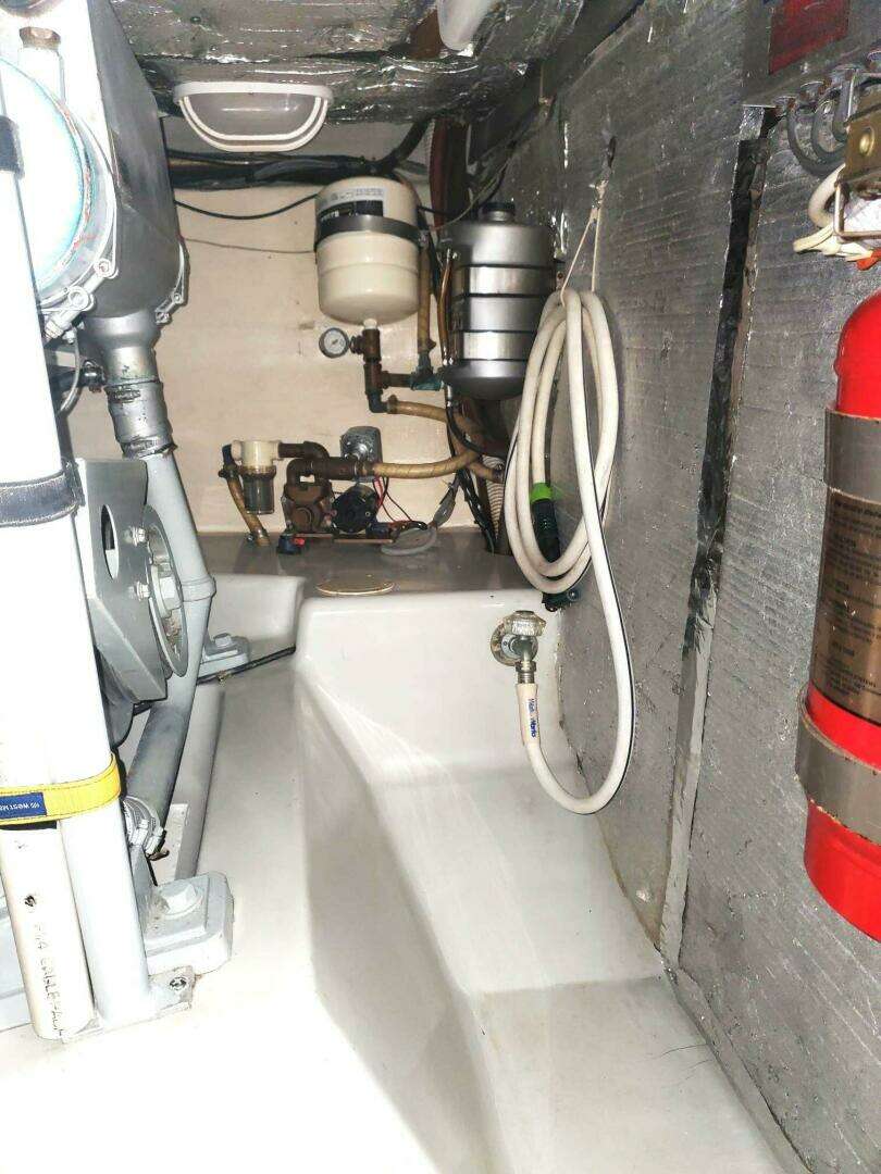 1989 Rampage R 401 SF SPORTFISHER - Image 43
