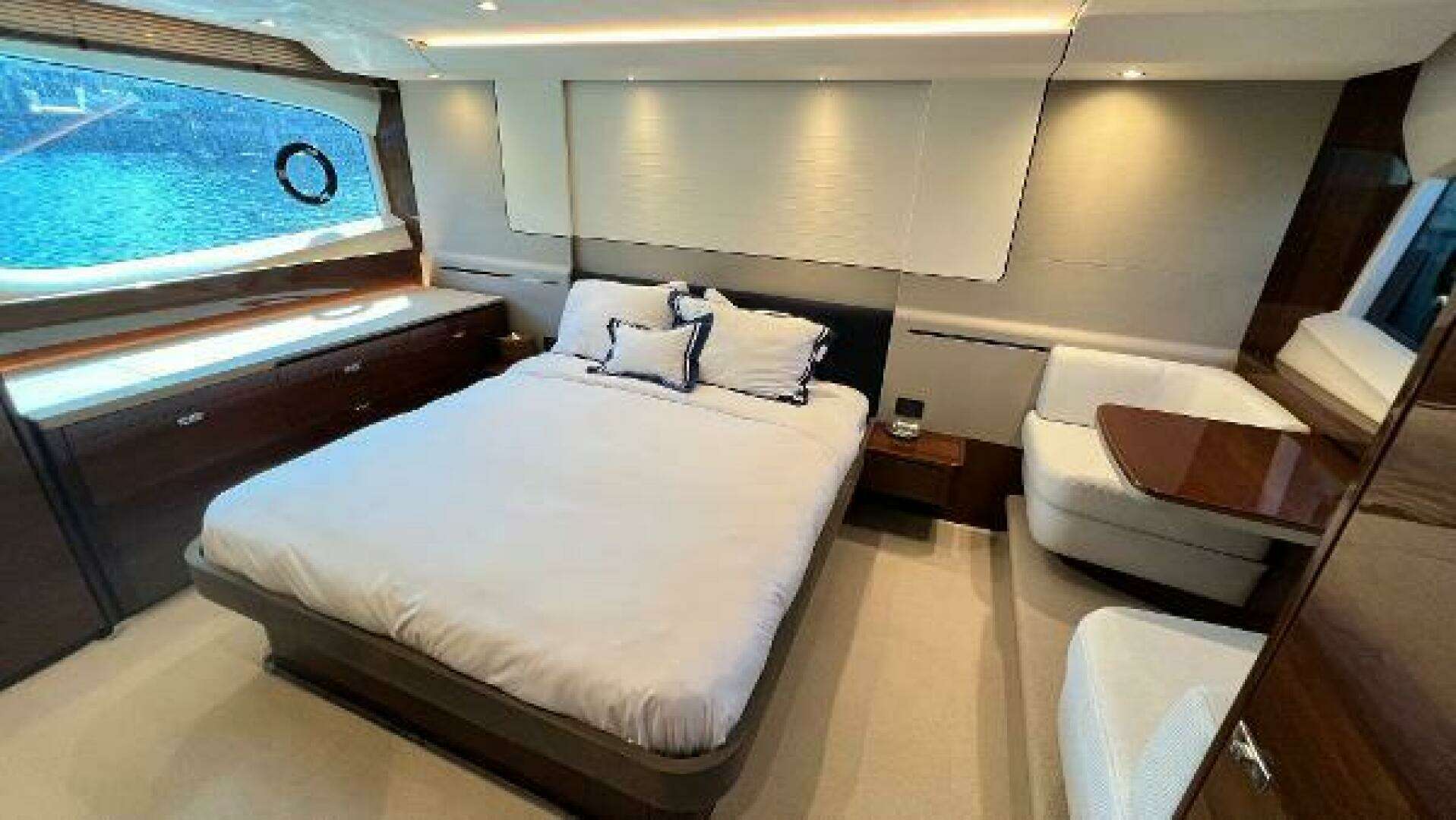 2019 Princess F62 - Image 55