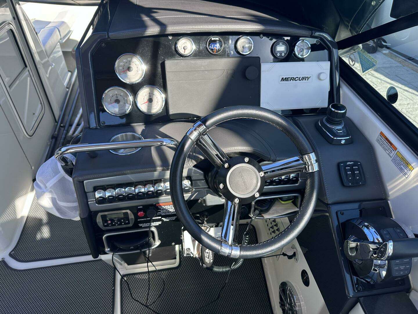 2019 Formula 310 - Image 11