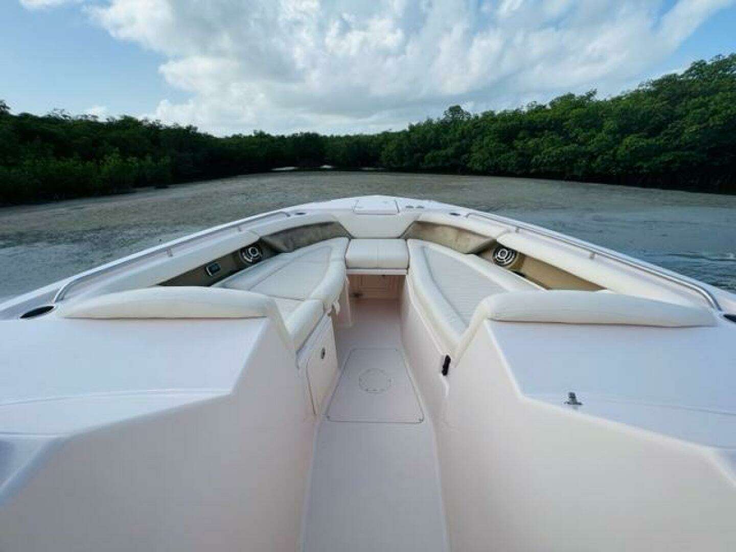 2014 Grady-White Freedom 335 - Image 34