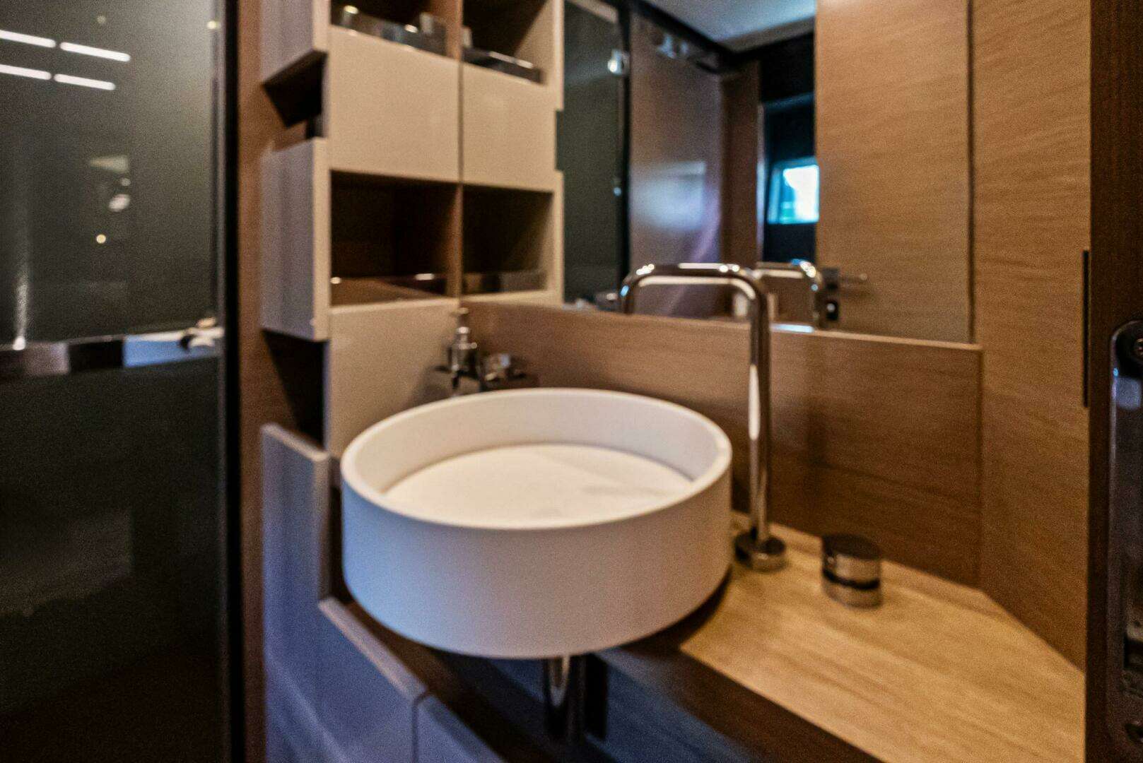 2019 Ferretti Yachts 780 - Image 59