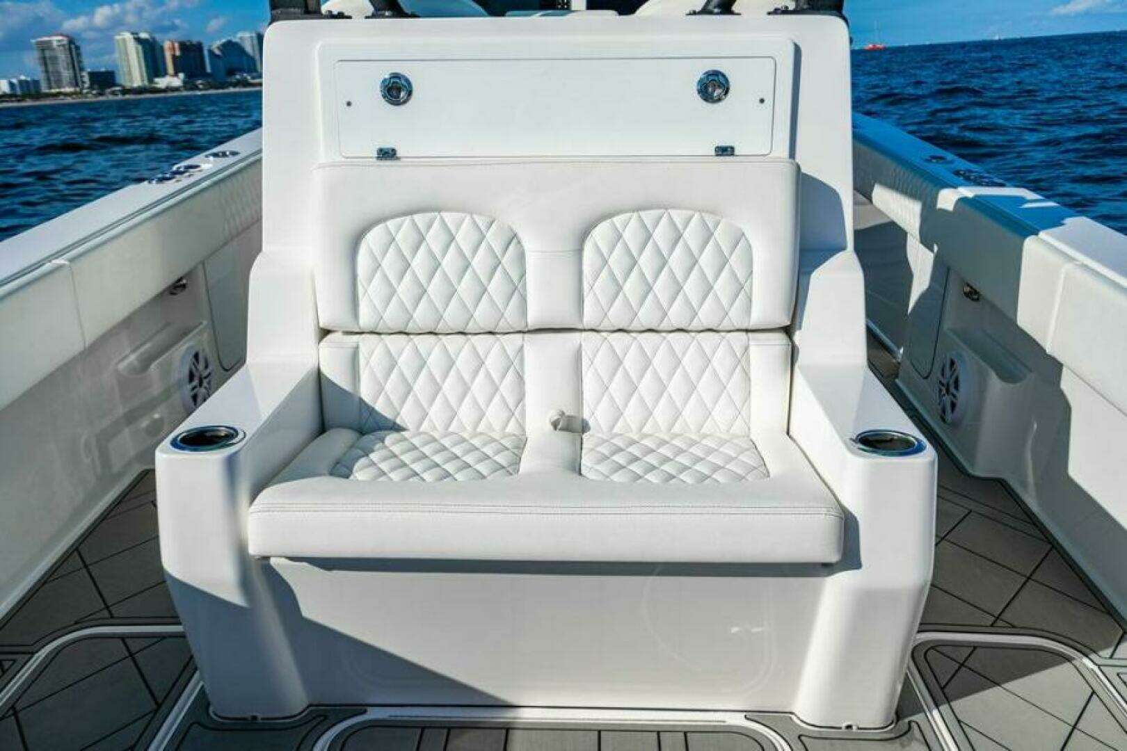 2026 Reef Runner 340 - Image 16