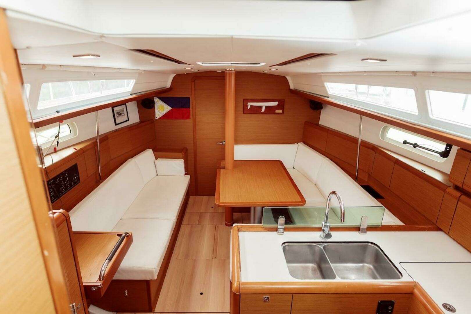 2019 Jeanneau 389 Sun Odyssey - Image 30
