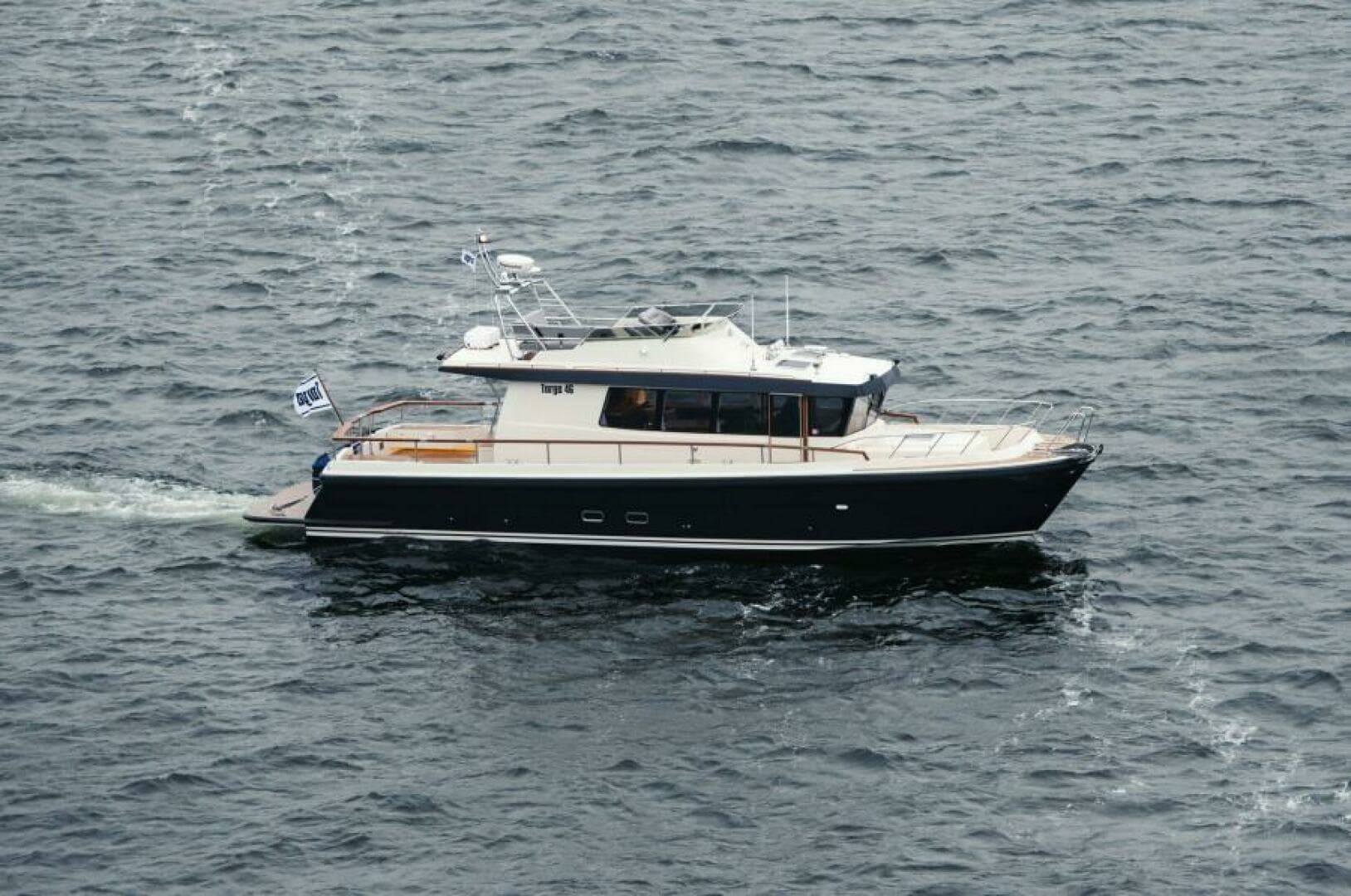 2028 Targa 46 - Image 14