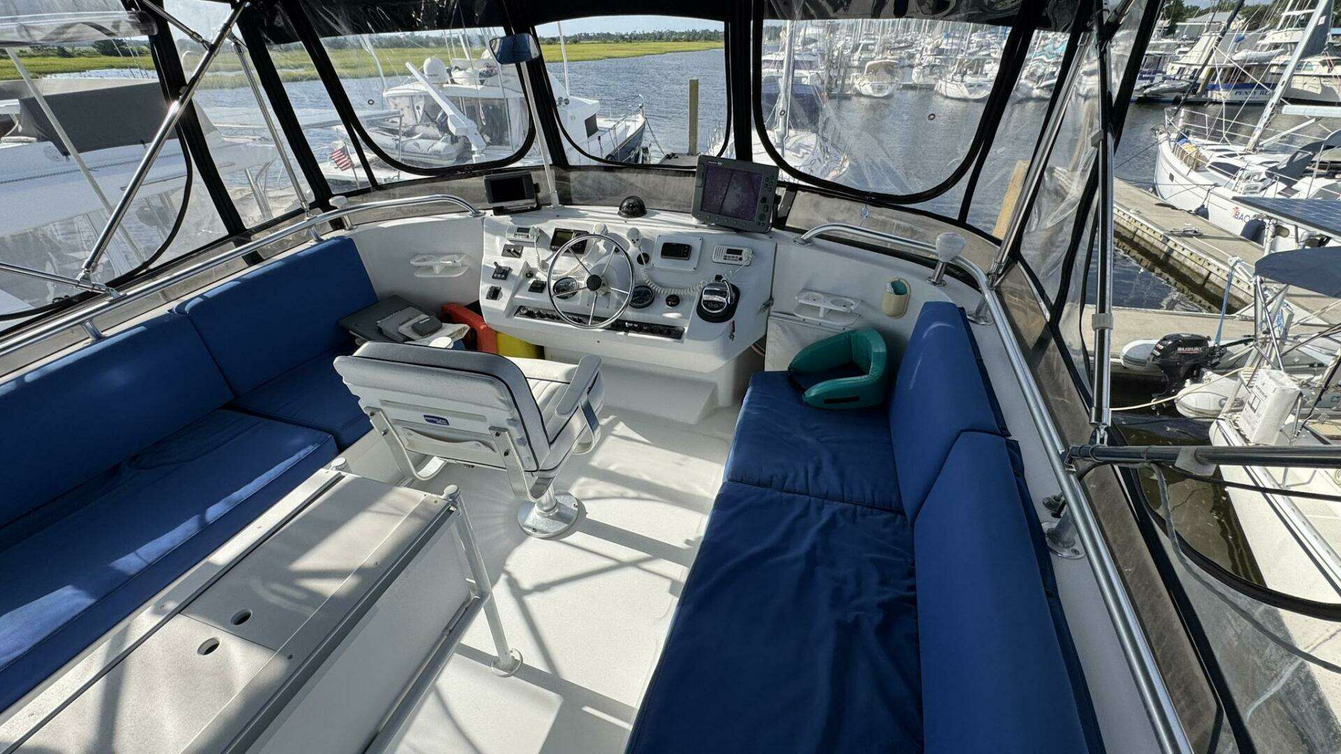 1999 Mainship 350 Trawler - Image 28
