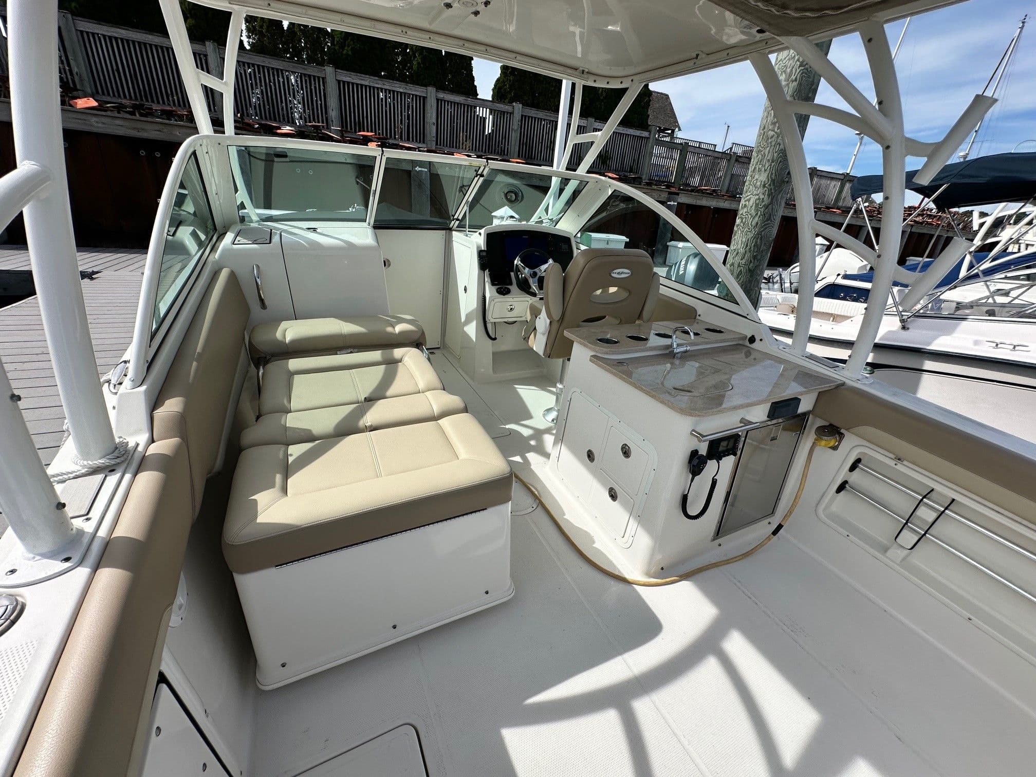 2018 Sailfish 275 DC - 29