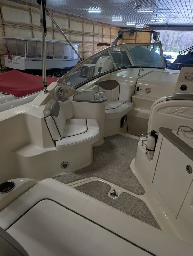 2006 Sea Ray 240 Sundancer - Image 17