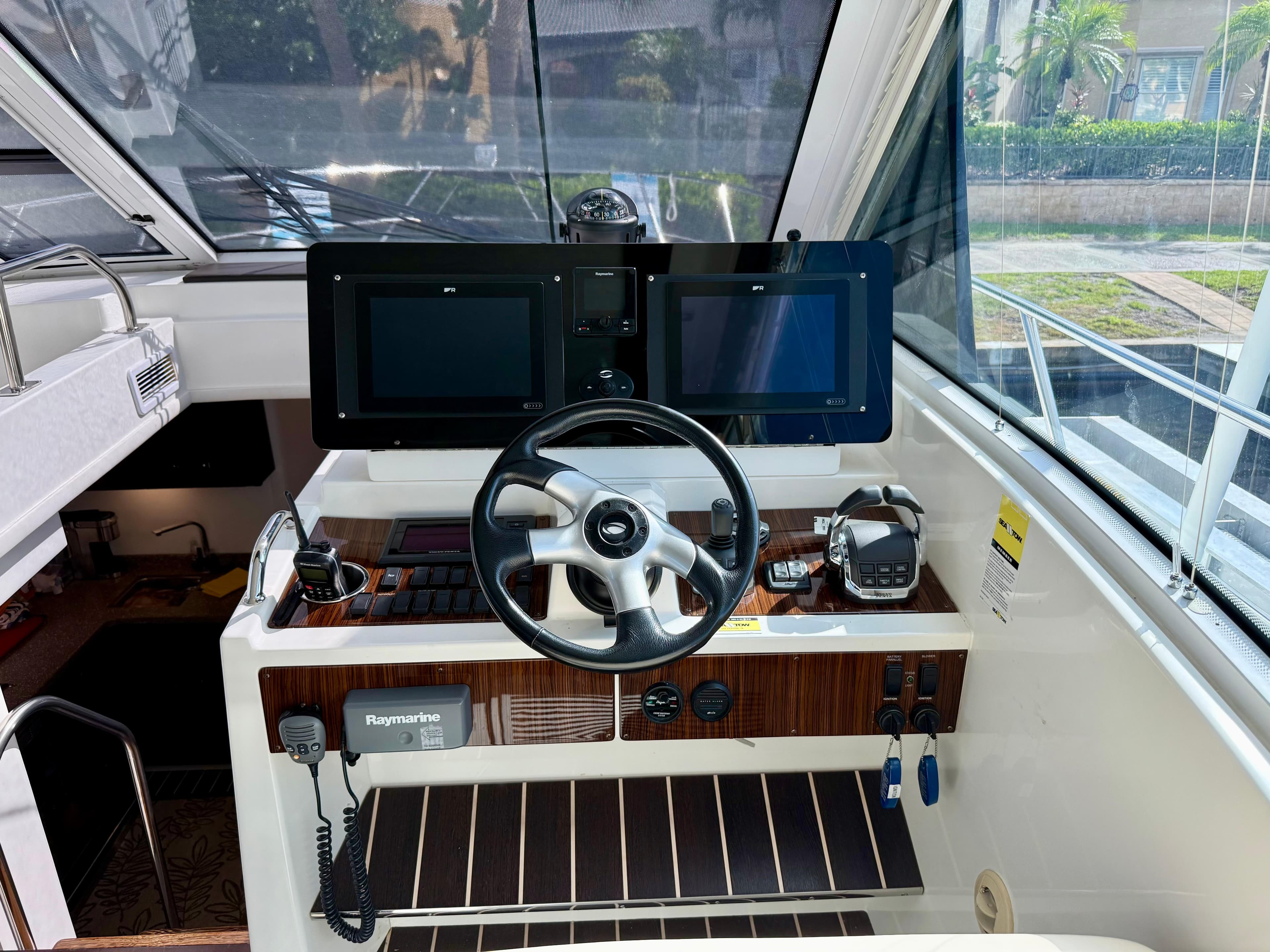 2012 Cruisers Yachts 48 Cantius - 82