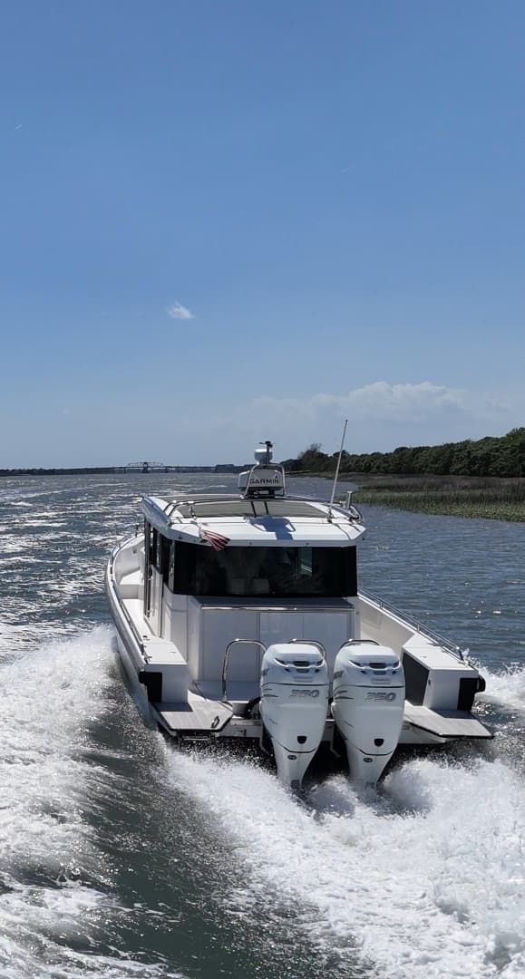 2019 Axopar 37 XC Cross Cabin - Image 4