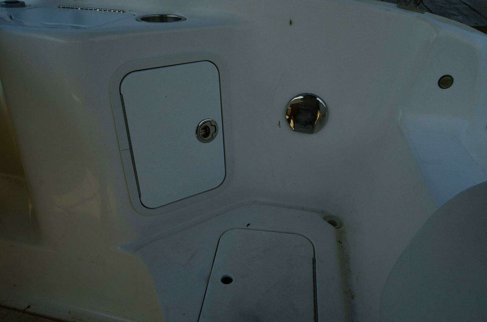 2011 Hurricane SunDeck 217 OB - Image 48