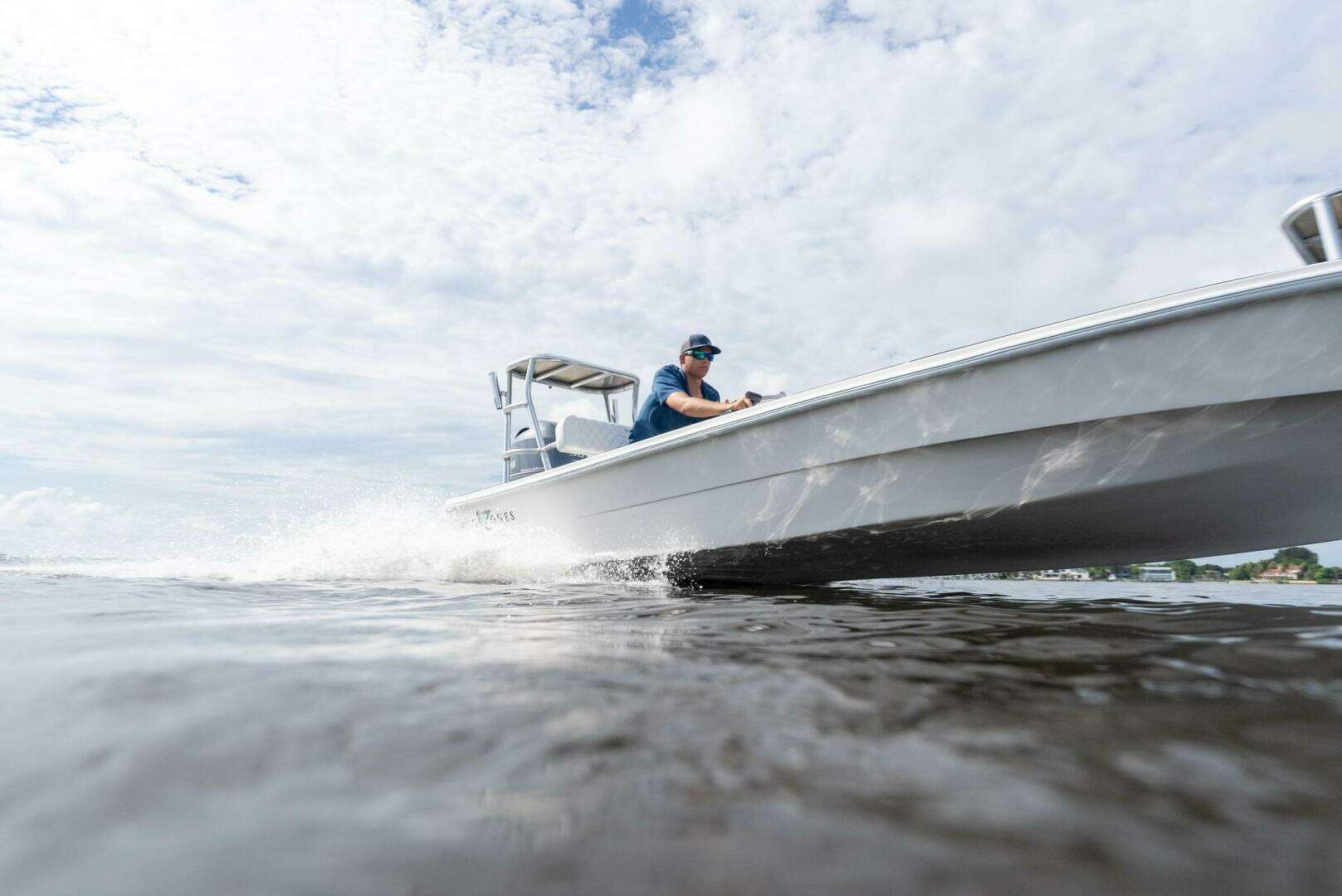 2025 BlueZones Boatworks 16' Flats - Image 18