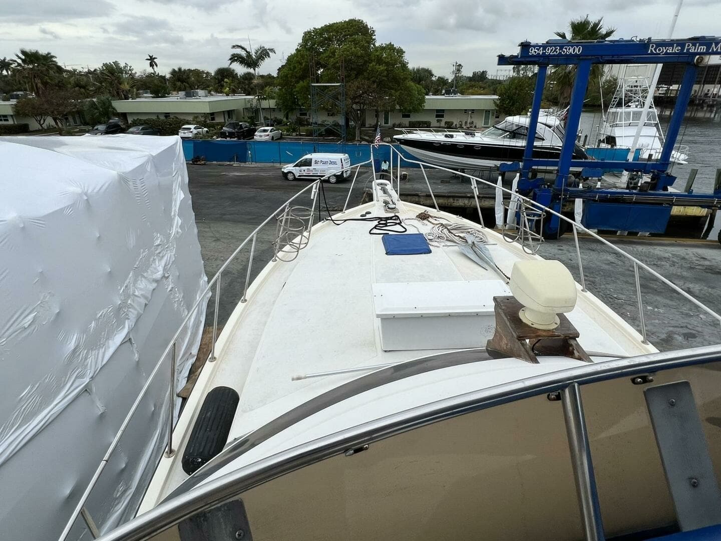 1987 Californian 42 Motor Yacht - Image 36