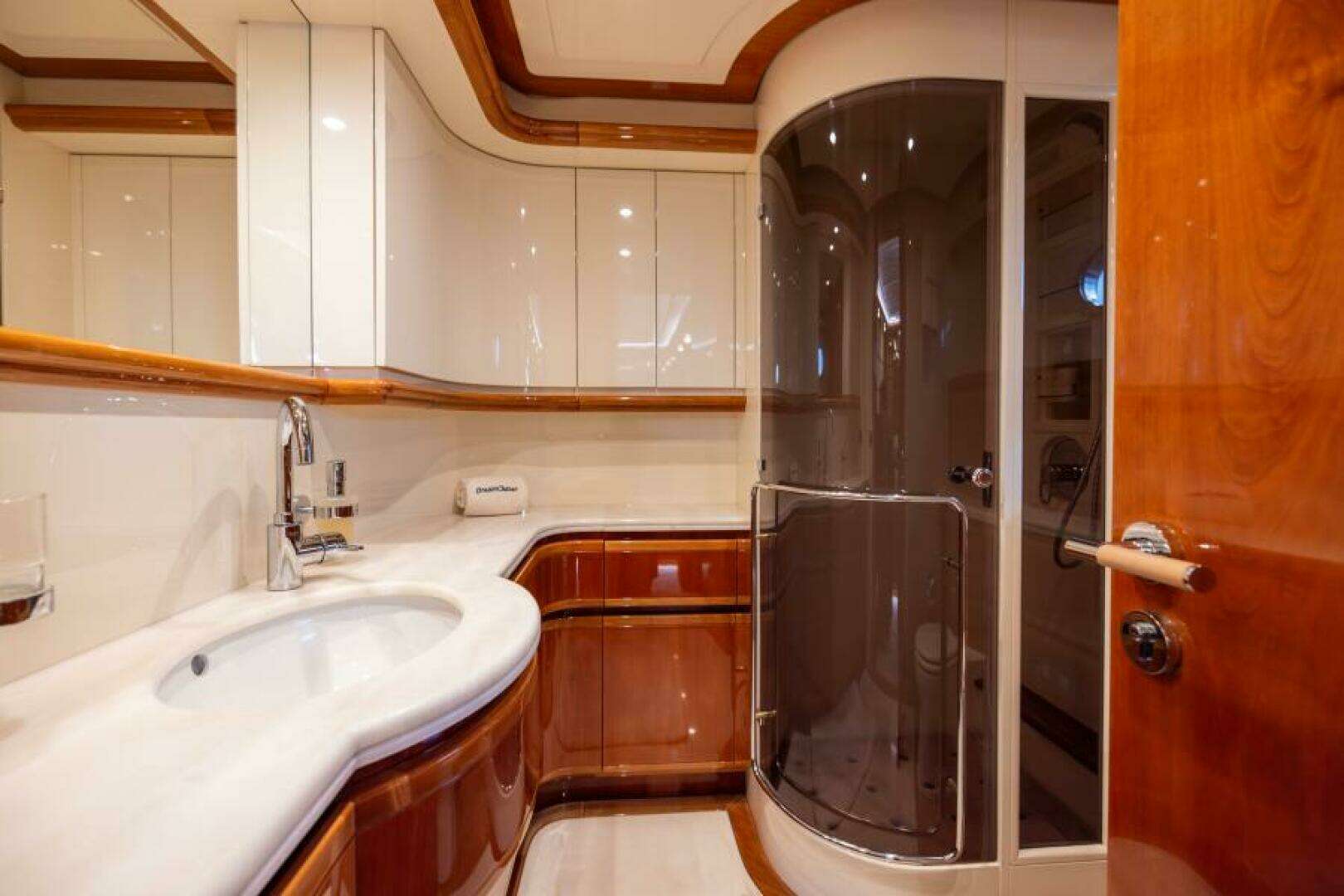 2001 Ferretti Yachts 94 Raised Pilothouse - Image 19