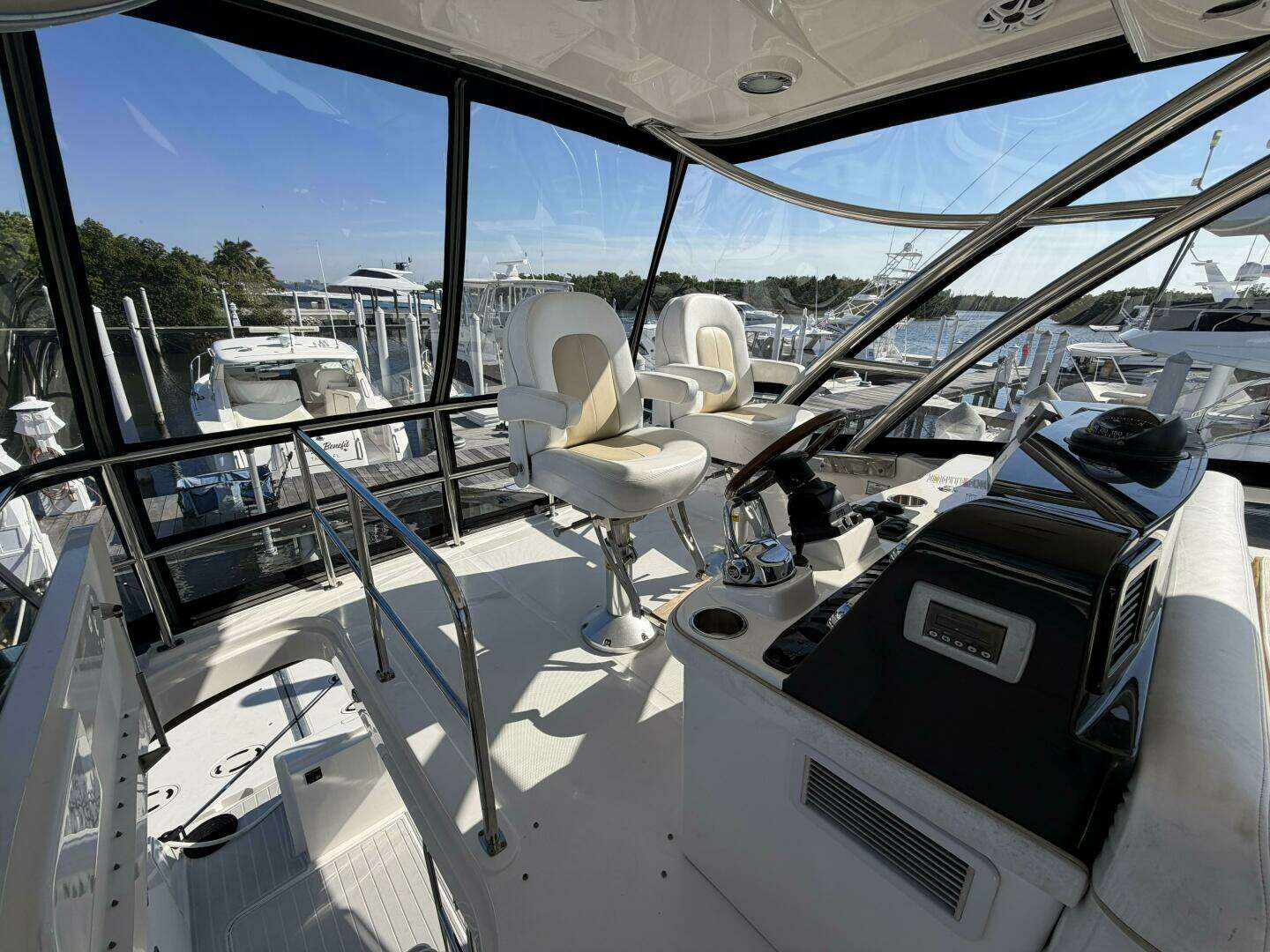 2008 Sea Ray 47 Sedan Bridge - Image 7