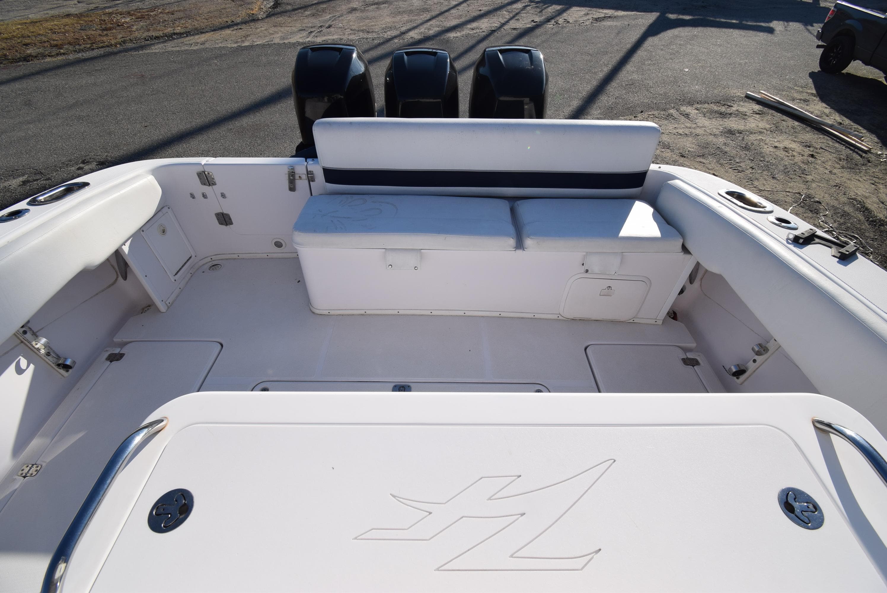 2005 Donzi 38 ZSF - 58