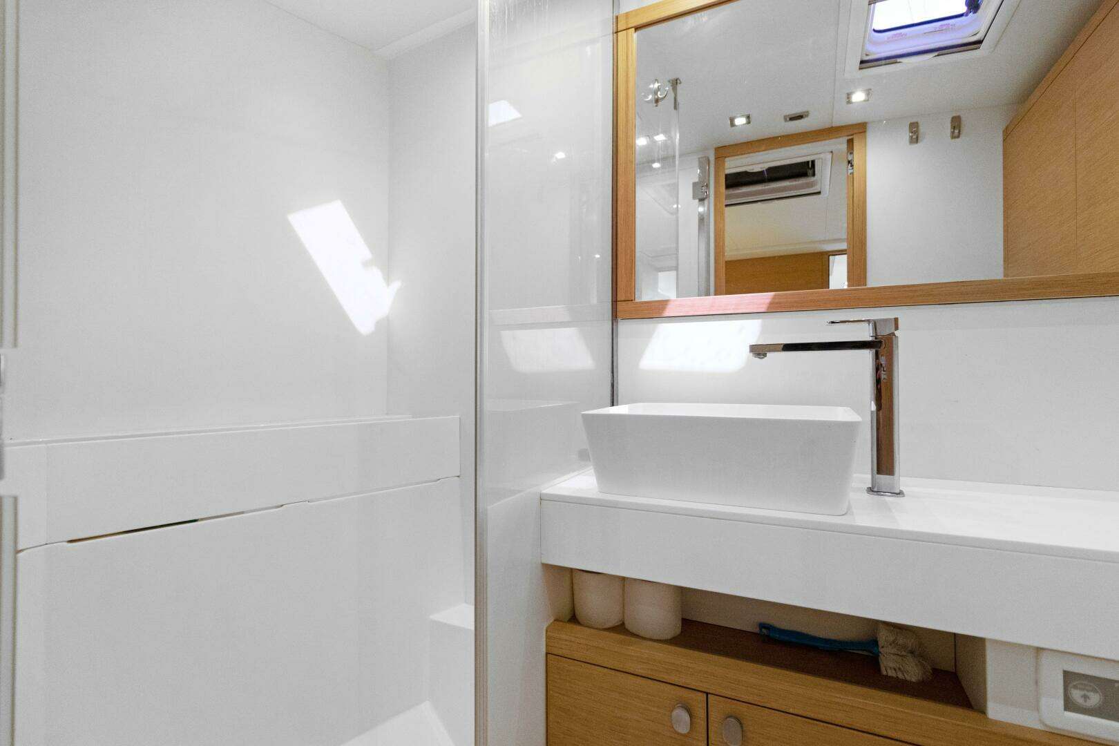 2017 Grand Soleil 52 LC - Image 56