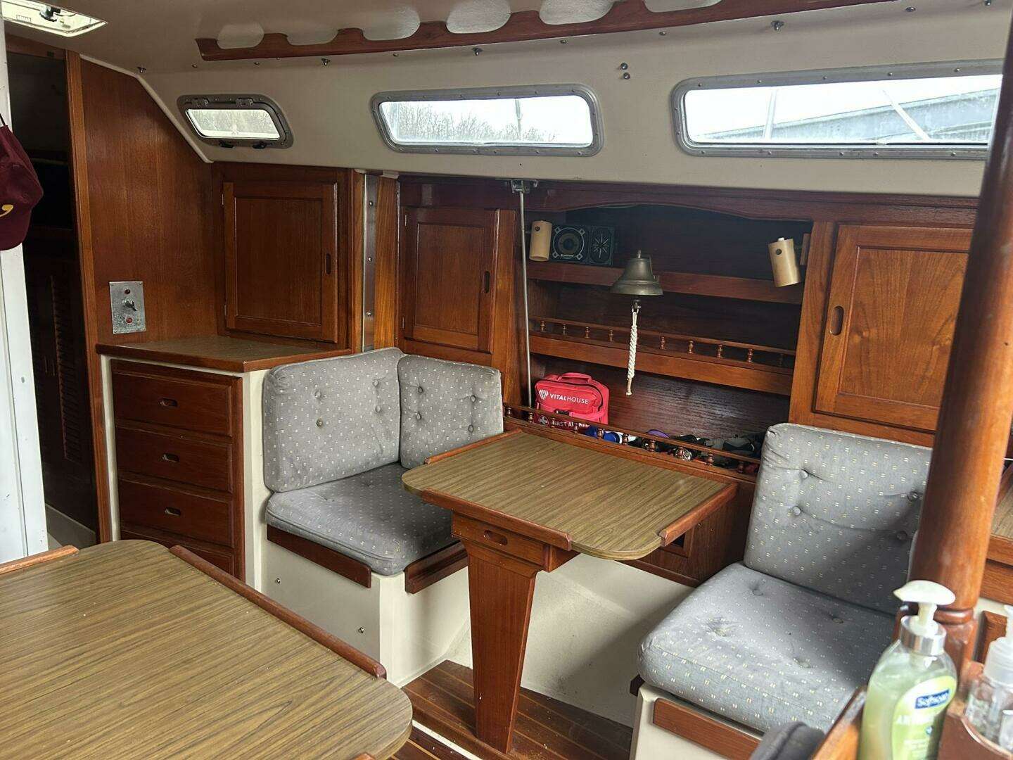1985 Catalina 36 Tall Rig - Image 25
