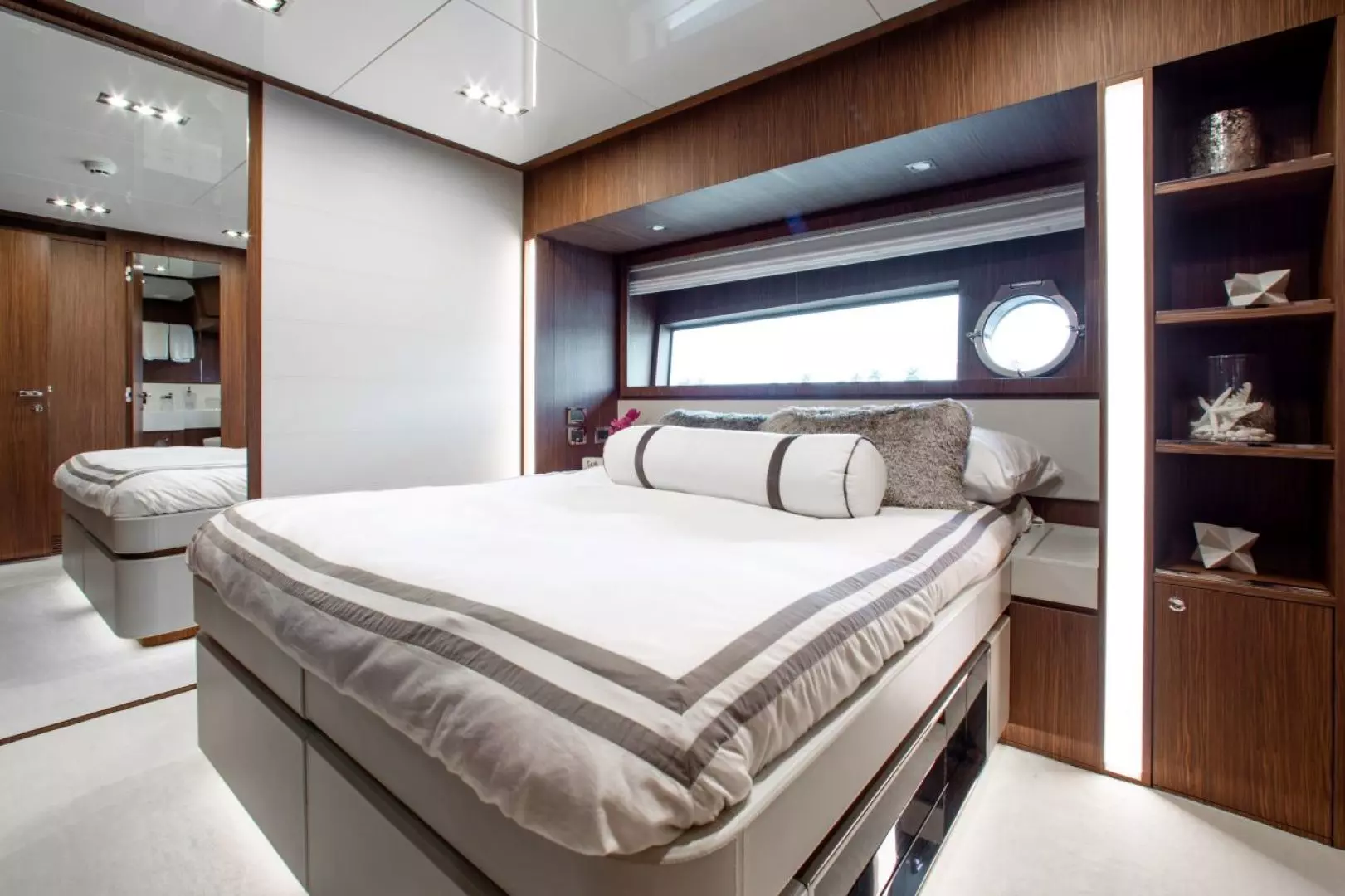 2017 Riva 88 Domino Super - Image 31