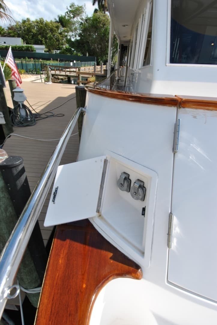 2002 Grand Alaskan Raised Pilothouse - Image 54