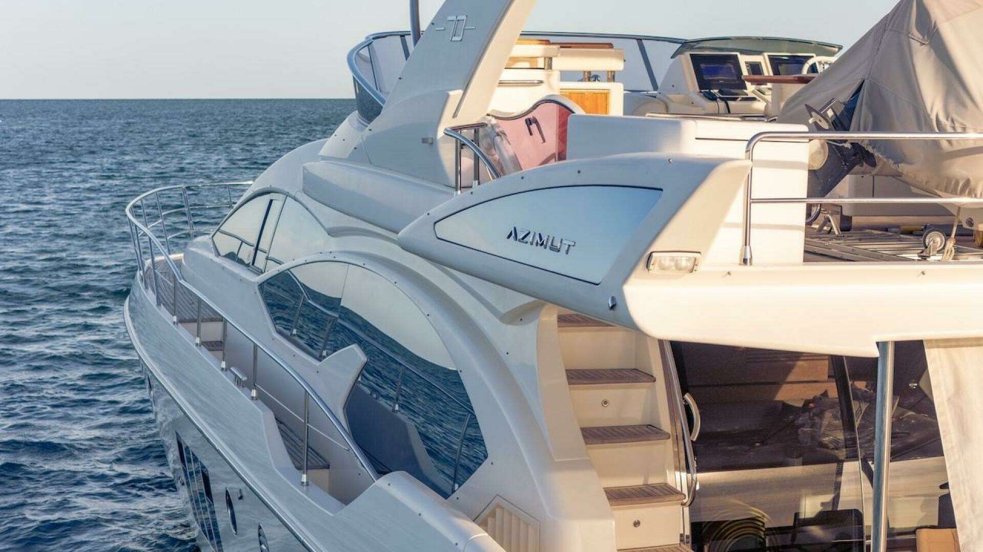 2012 Azimut Evolution - Image 15