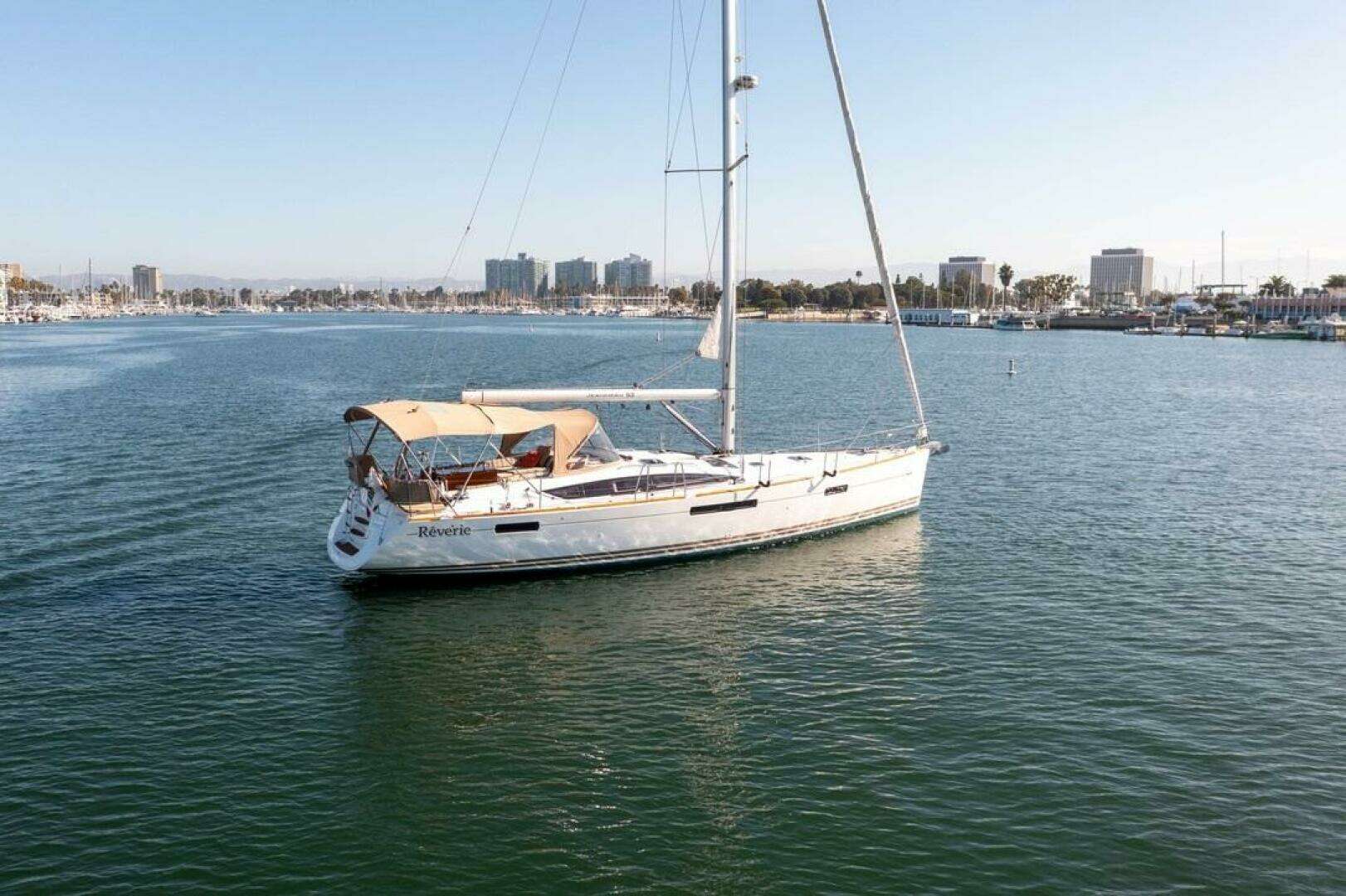 2015 Jeanneau 53DS - Image 3