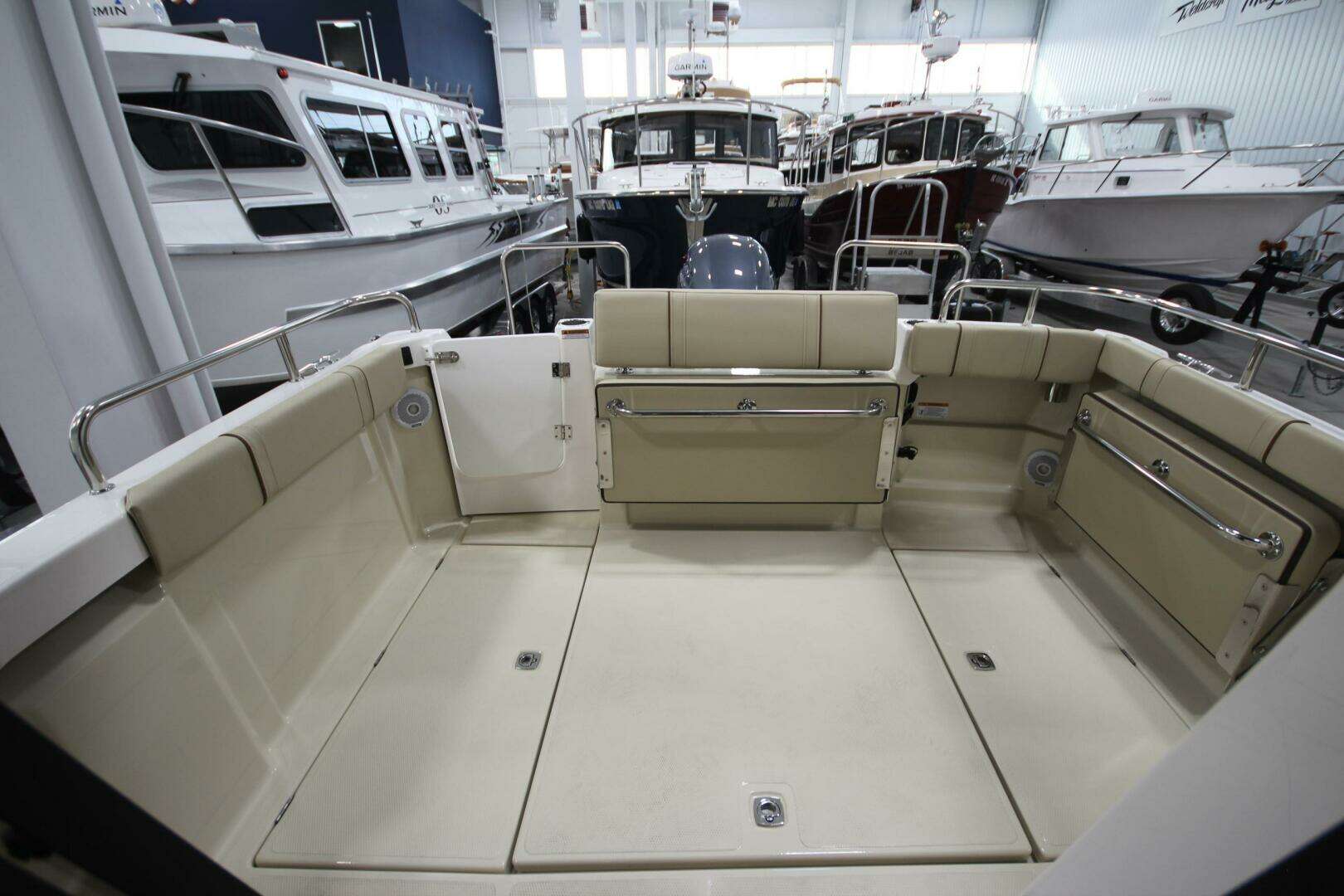 2026 Ranger Tugs R-23 Luxury Edition - Image 26