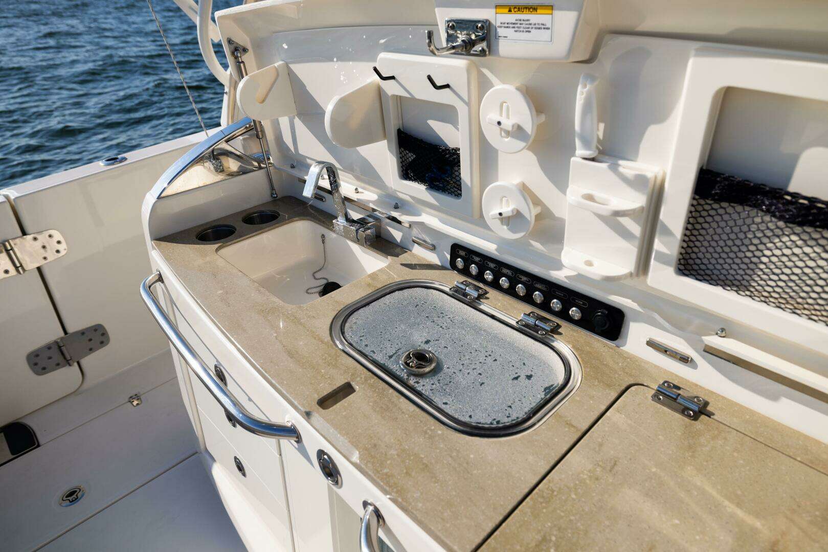 2021 Boston Whaler 420 Outrage - Image 36
