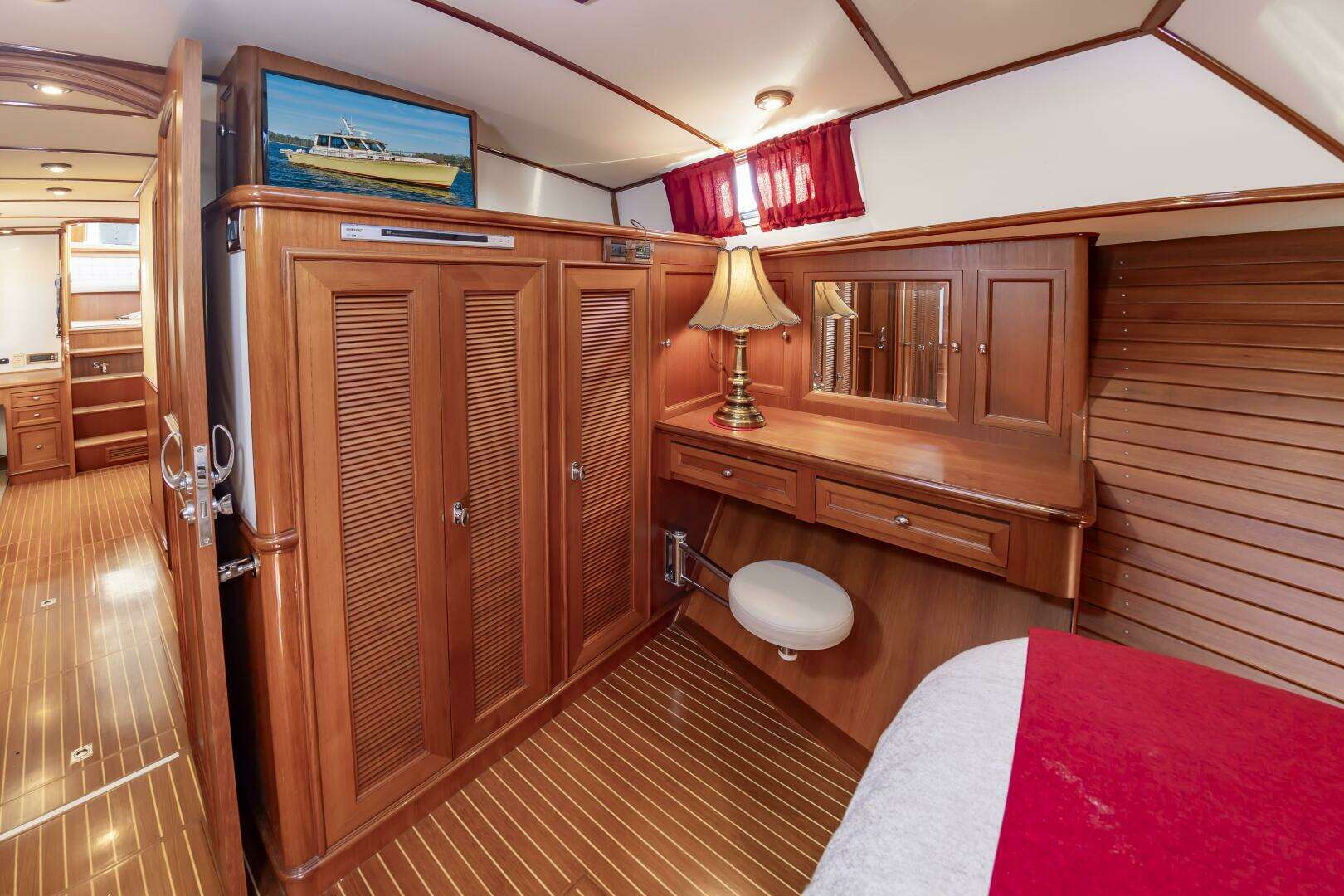 2005 Grand Banks Eastbay 49 Eastbay SX - Image 25