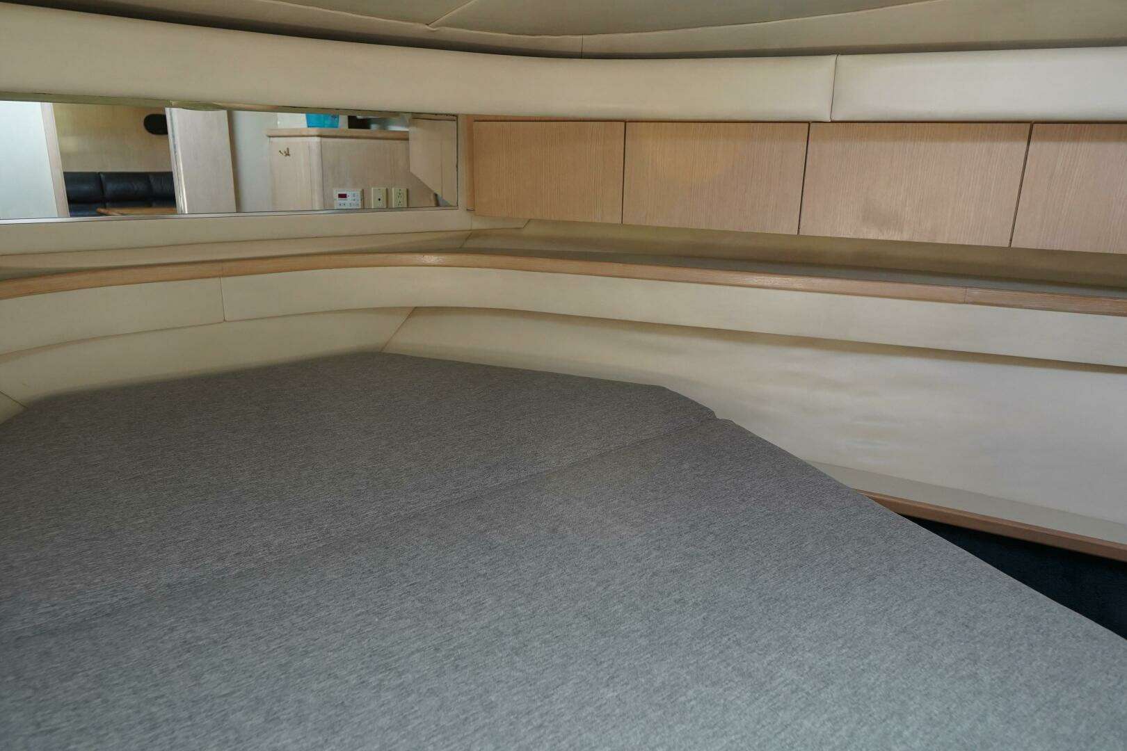 1994 Tiara Yachts — - Image 25