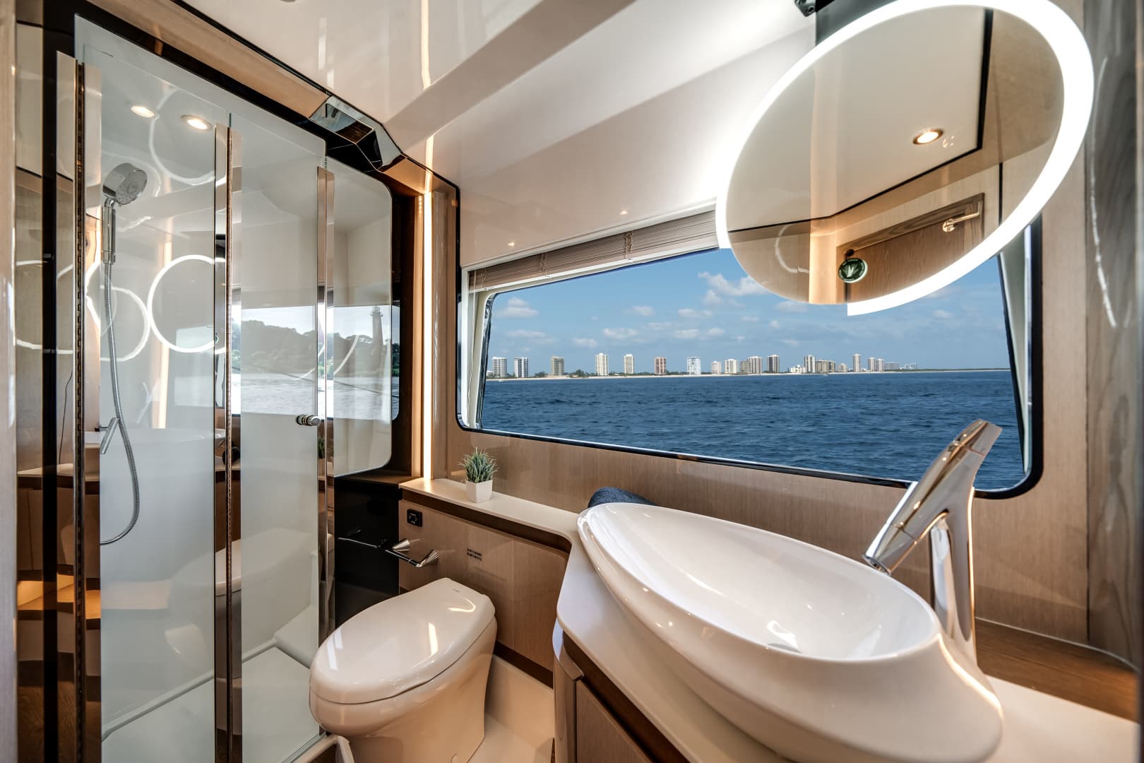 2026 Cruisers Yachts 57 FLY - Image 60