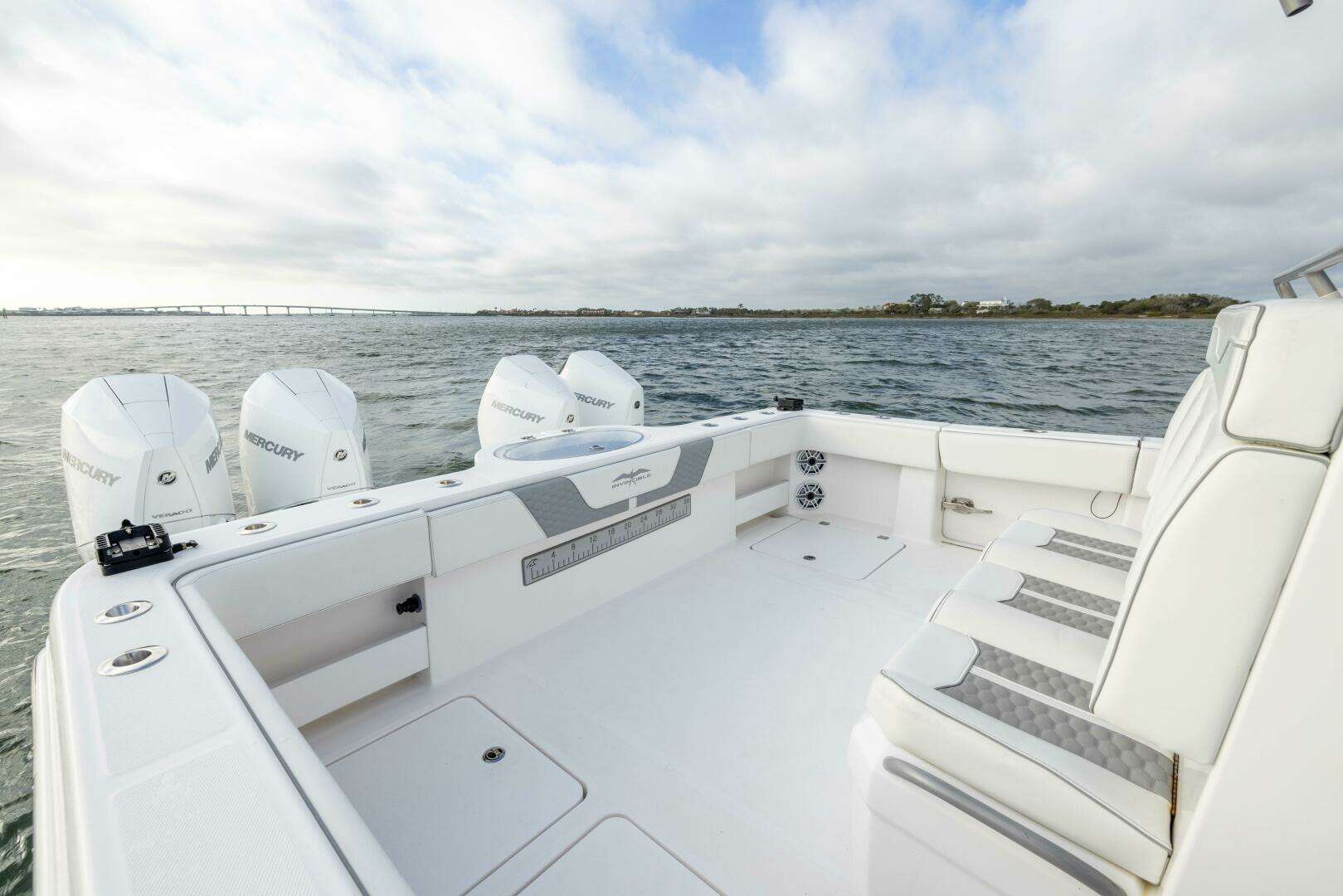 2024 Invincible 35’ Catamaran - Image 31