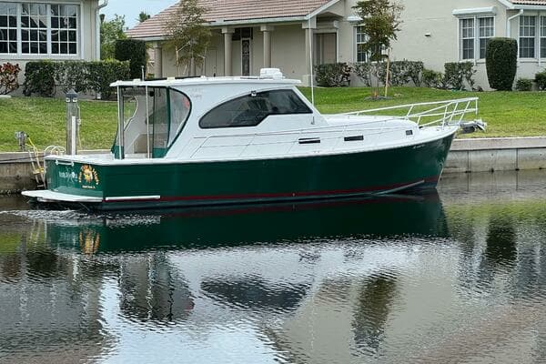 2000 Mainship Pilot 34 - Image 1