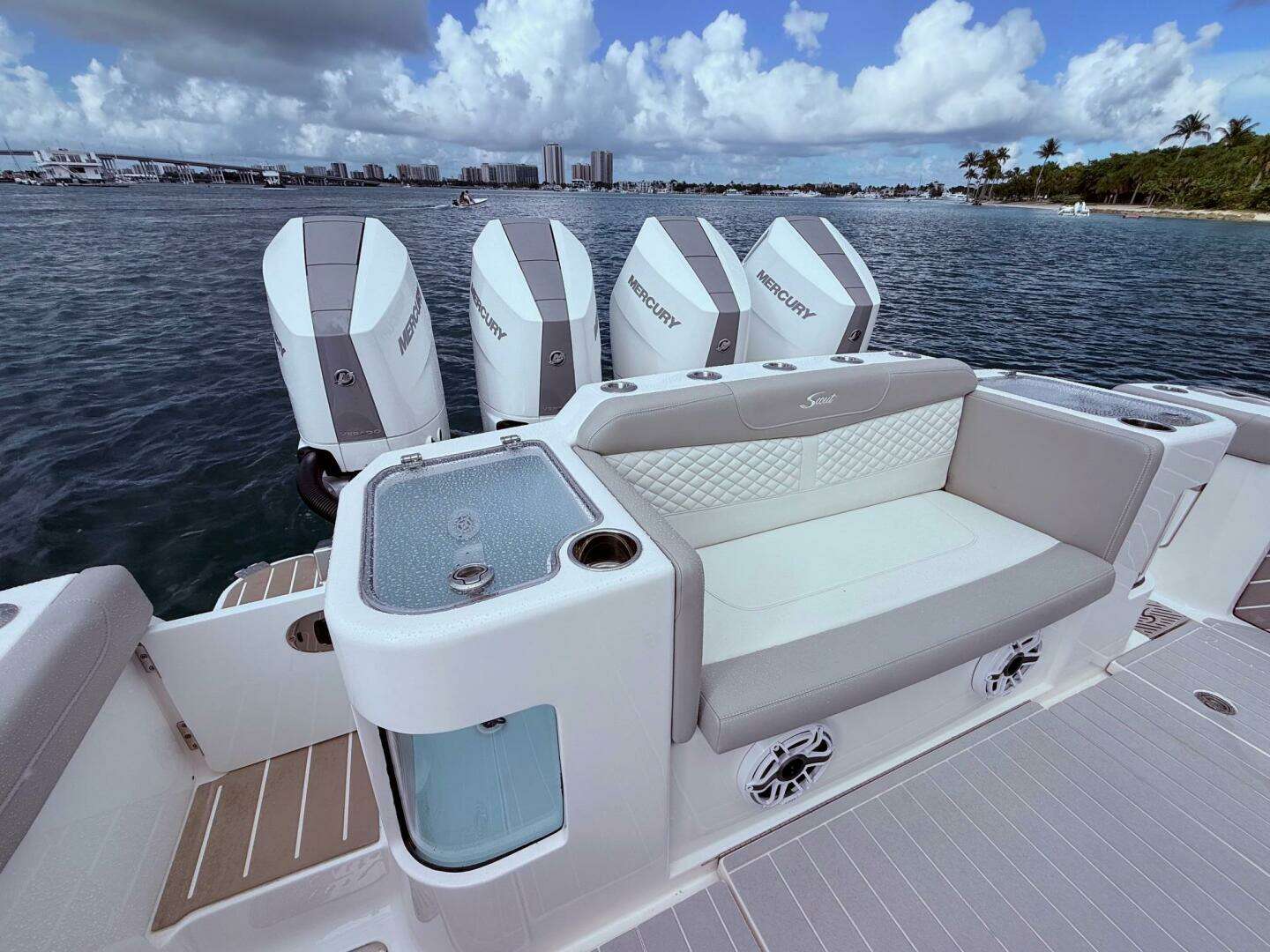 2006 Carver 43 Motor Yacht - Image 100